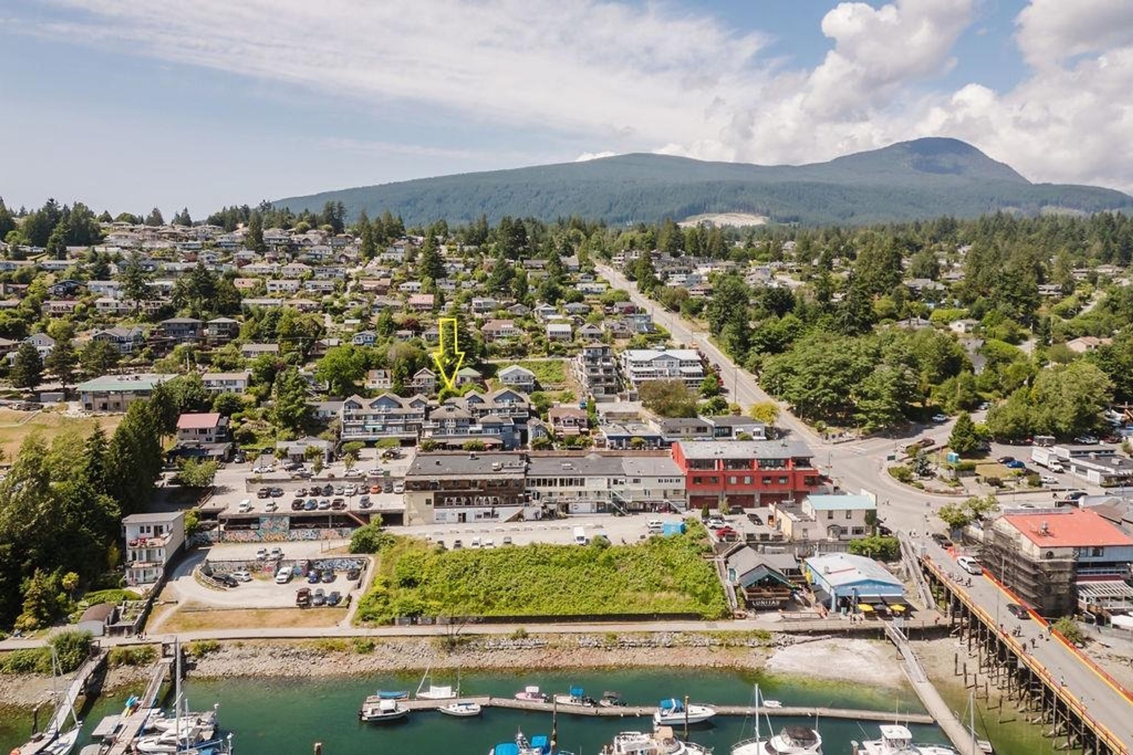 291 Periwinkle Lane, Gibsons - Exteriors - Full Complex View, Drone/Aerial View, Marked/Pin - Photo 3