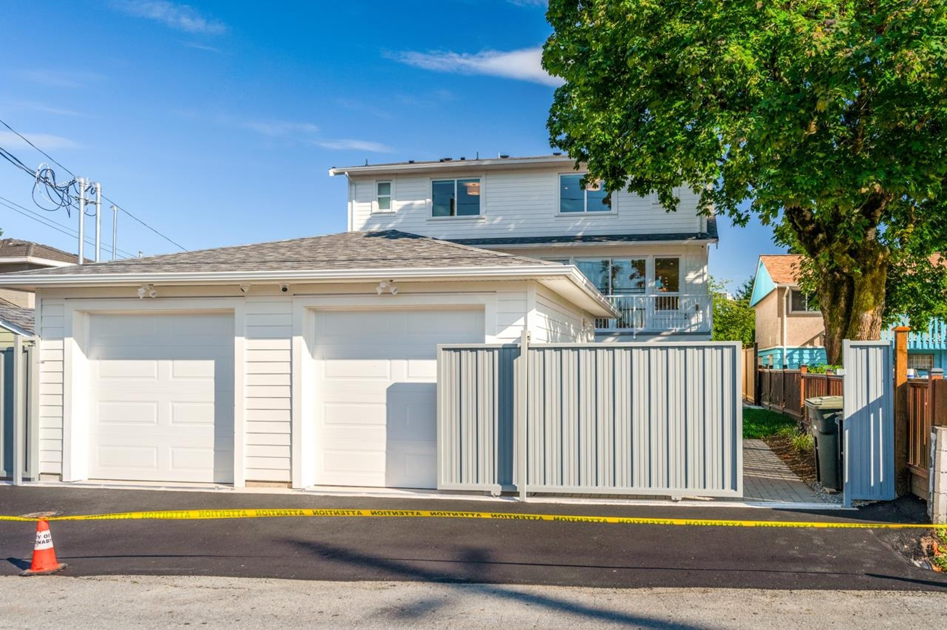 7381 Imperial Street, Burnaby - Exteriors - Photo 2