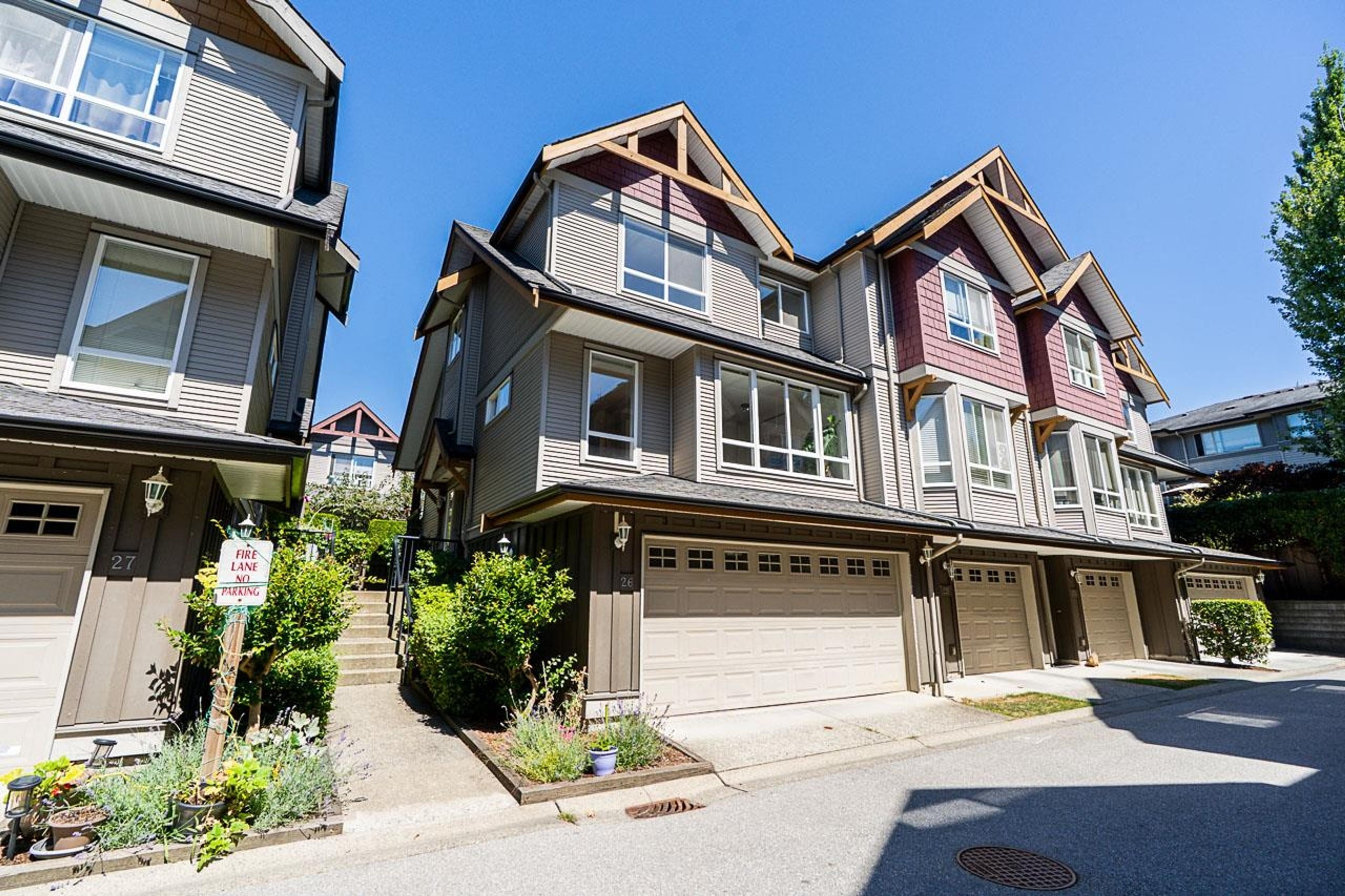 16789 60 Avenue, Surrey - Exteriors - Photo 2