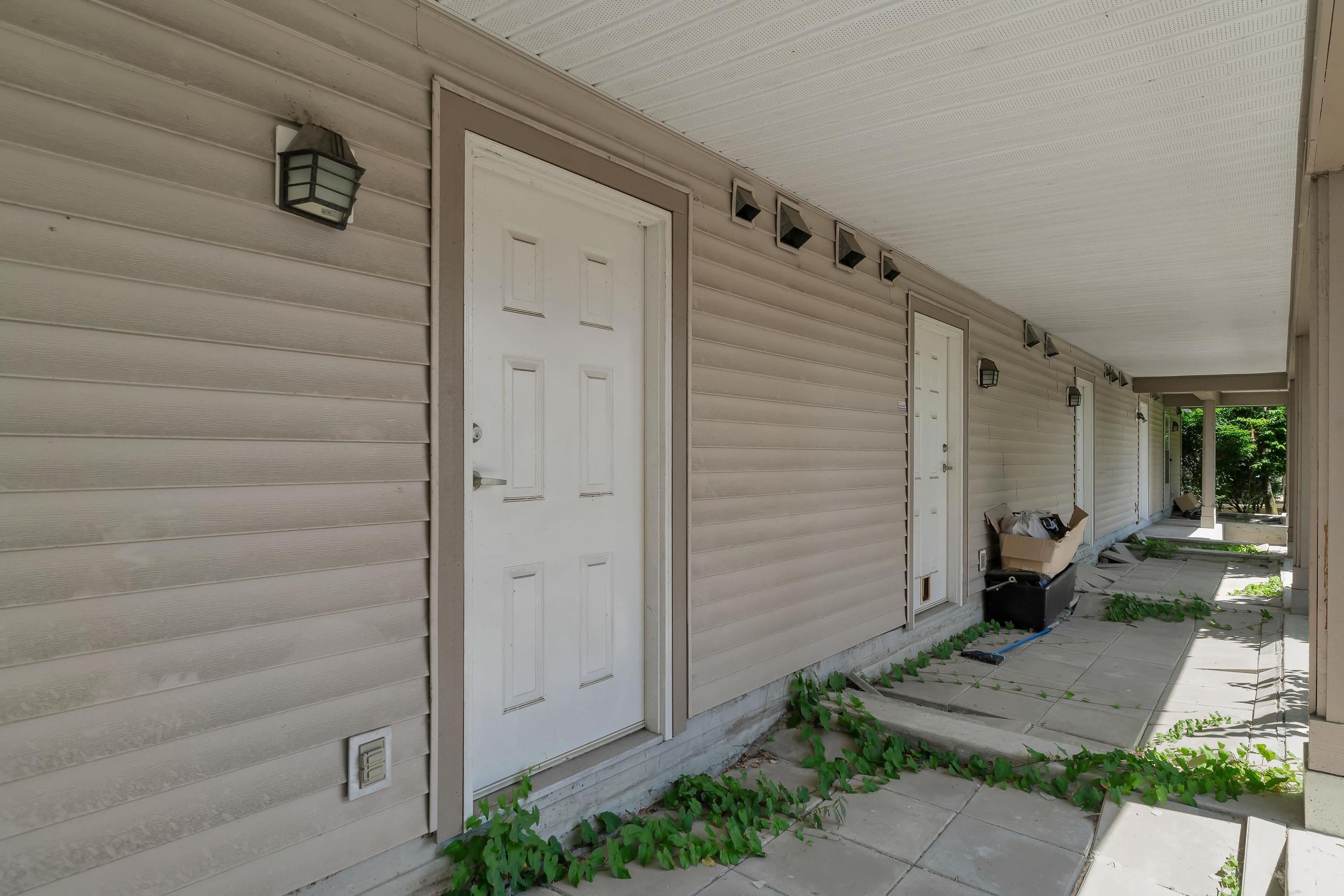 1010 Ewen Avenue, New Westminster - Exteriors - Photo 4