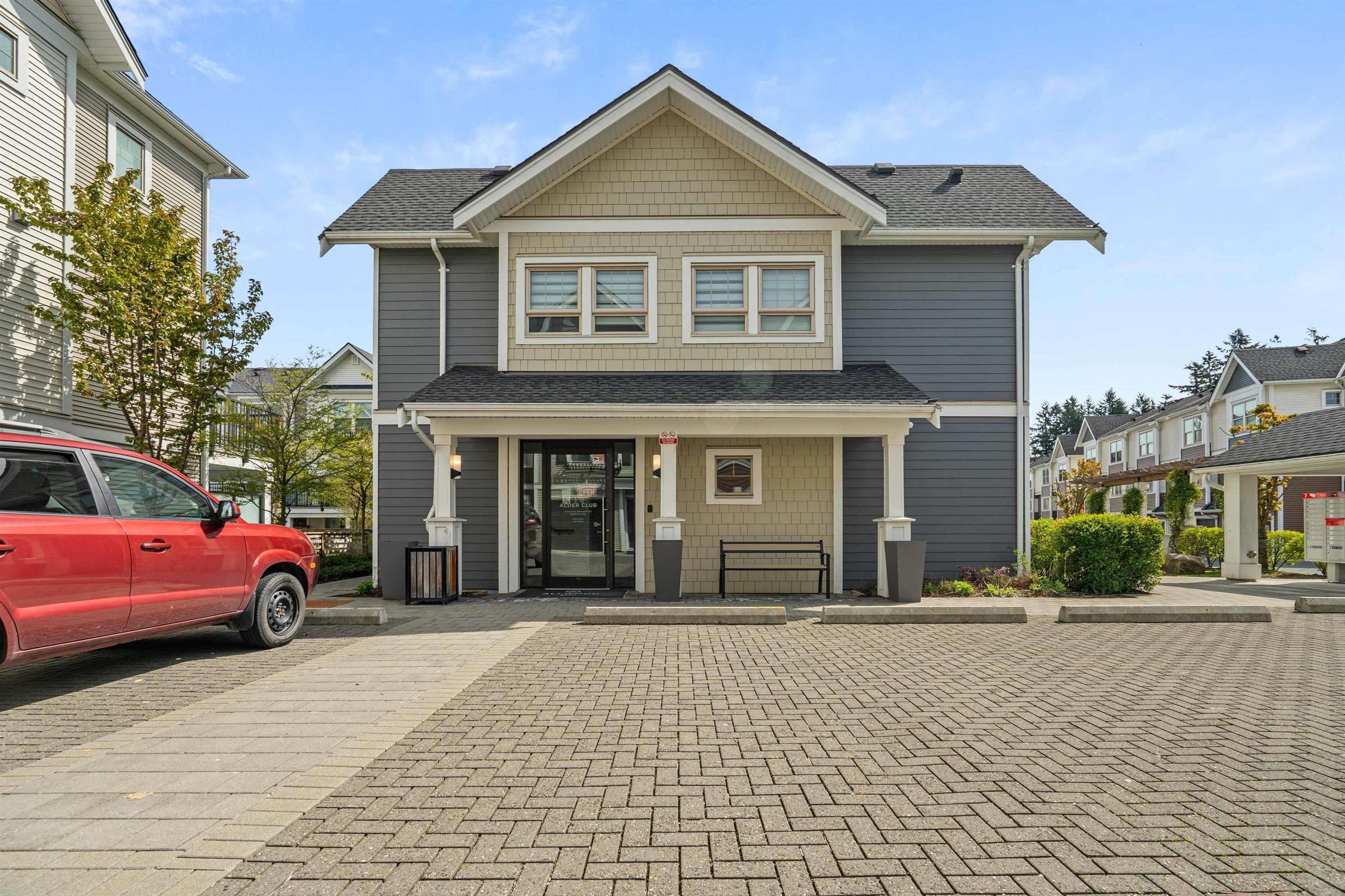 32633 Simon Avenue, Abbotsford - Exteriors - Photo 3