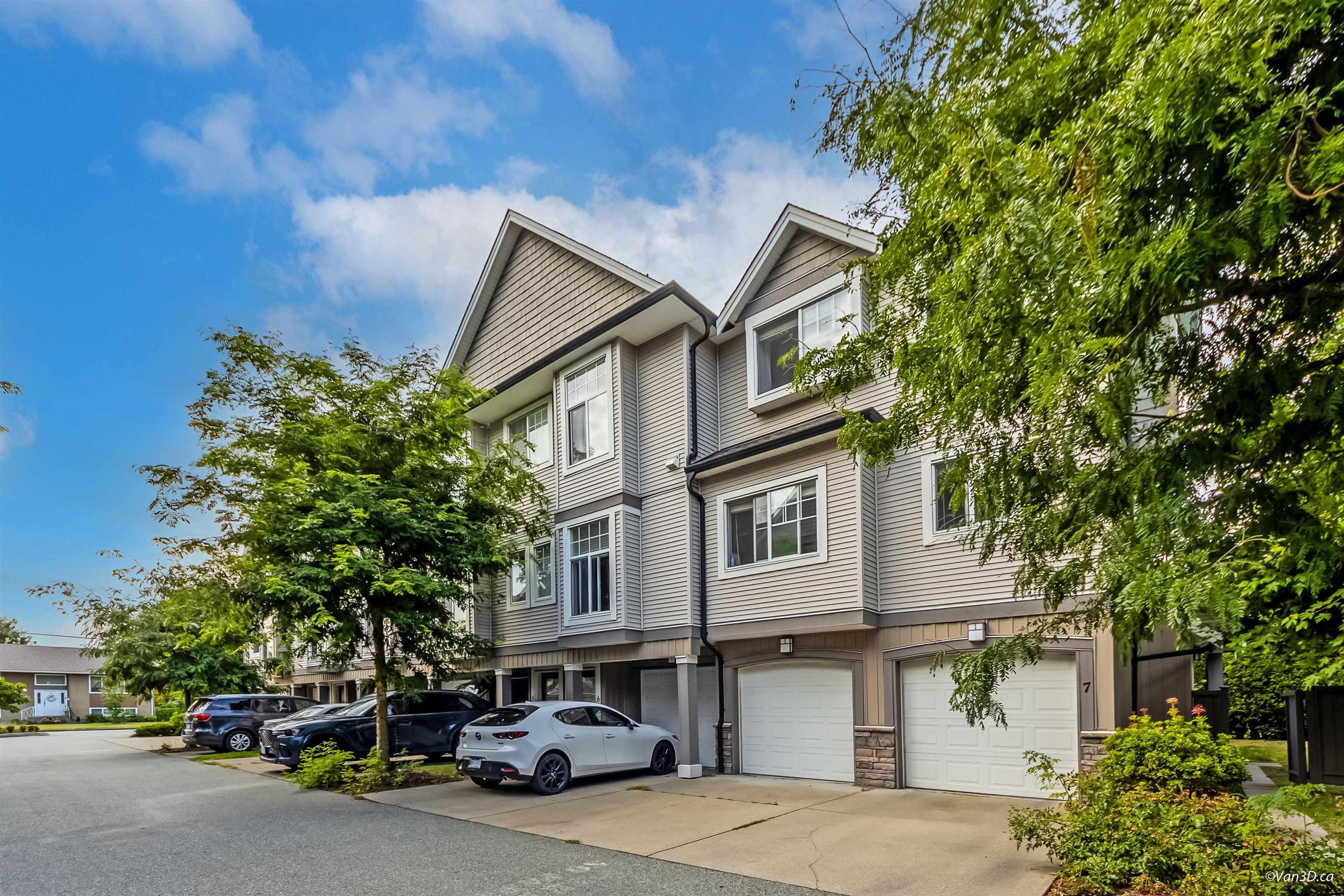 9140 Hazel Street, Chilliwack - Exteriors - Full Complex View - Photo 2