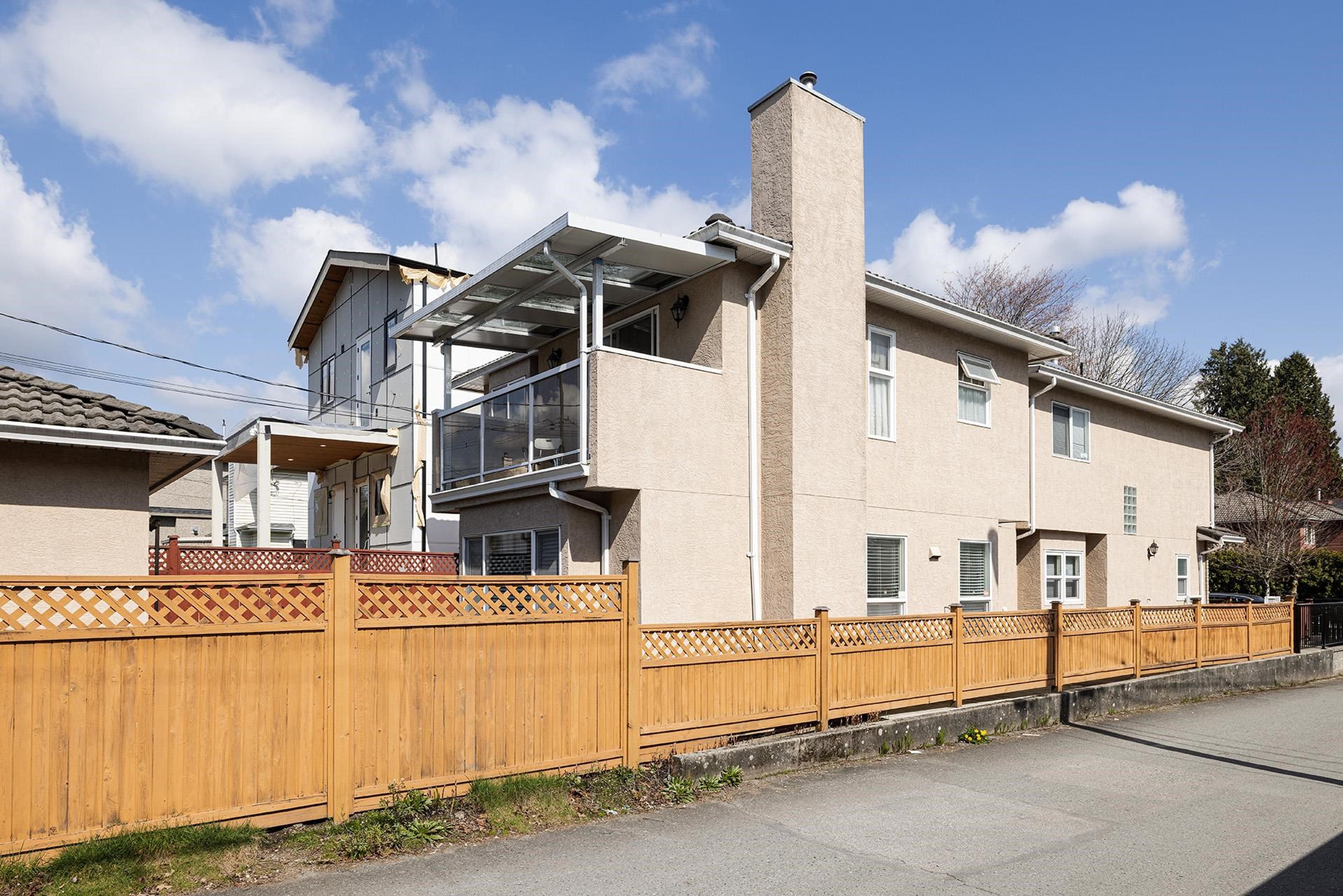 8573 Laurel Street, Vancouver - Exteriors - Photo 2