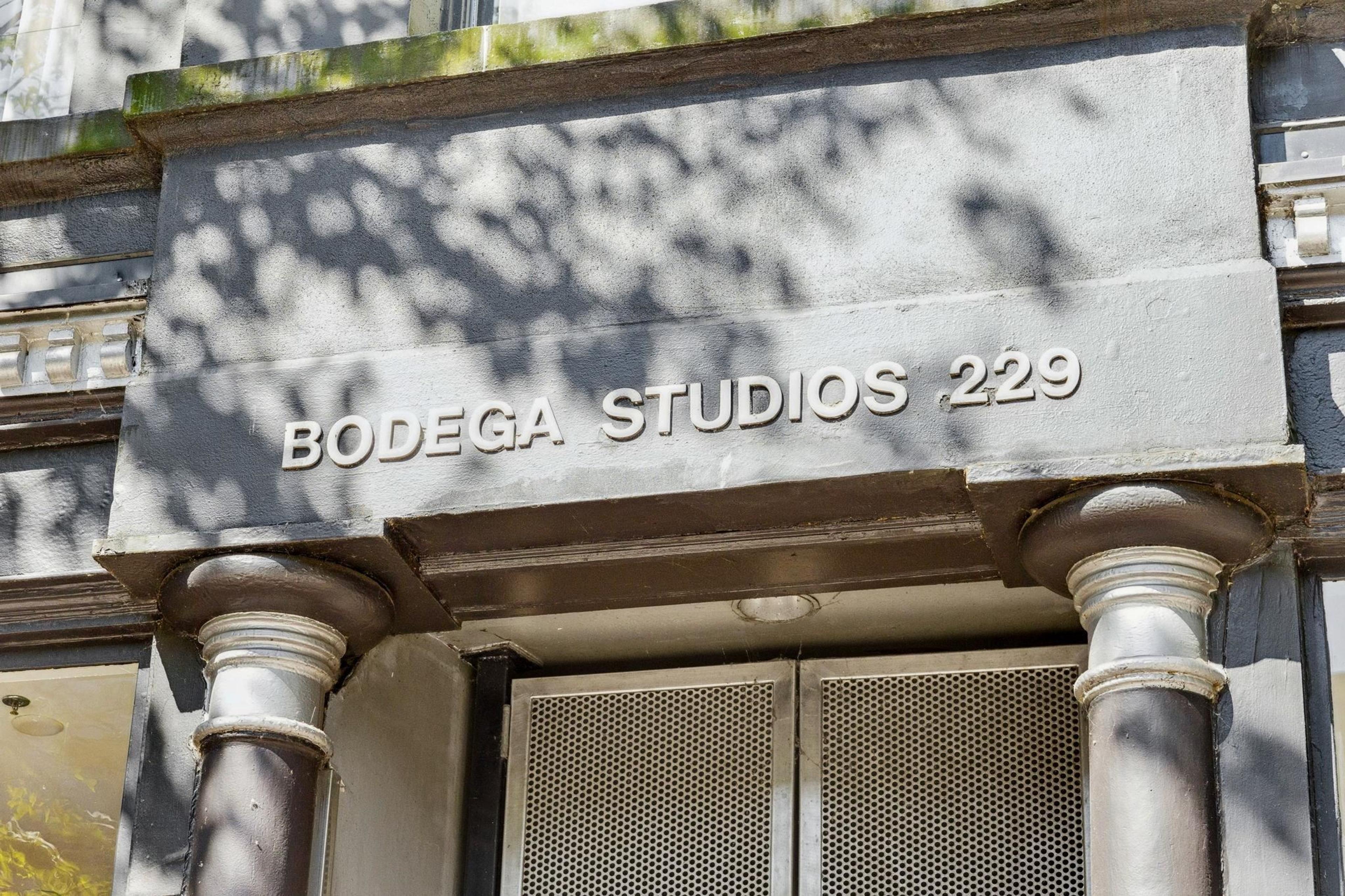 229 Carrall Street, Vancouver - Exteriors - Photo 1