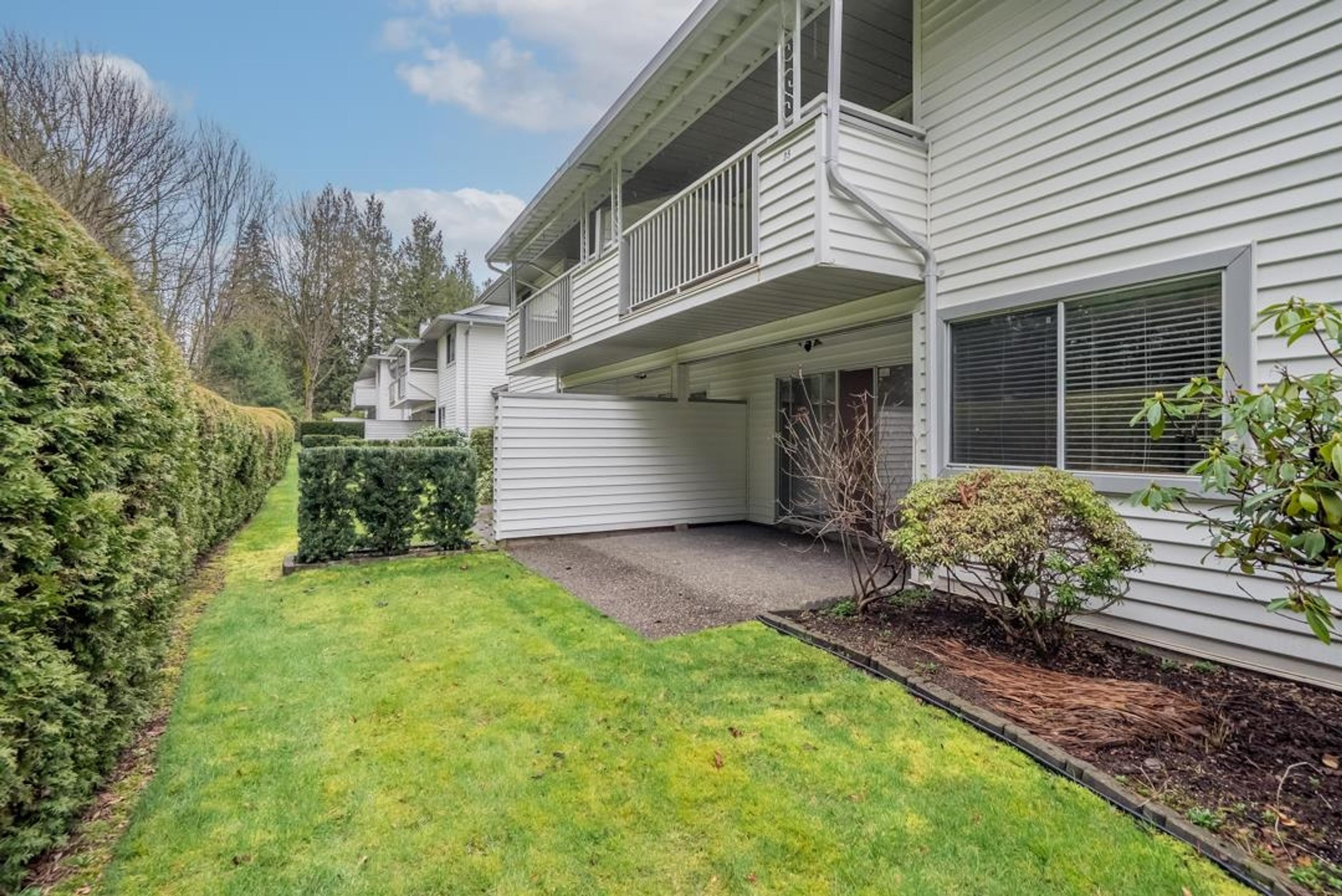 3055 Trafalgar Street, Abbotsford - Exteriors - Photo 2