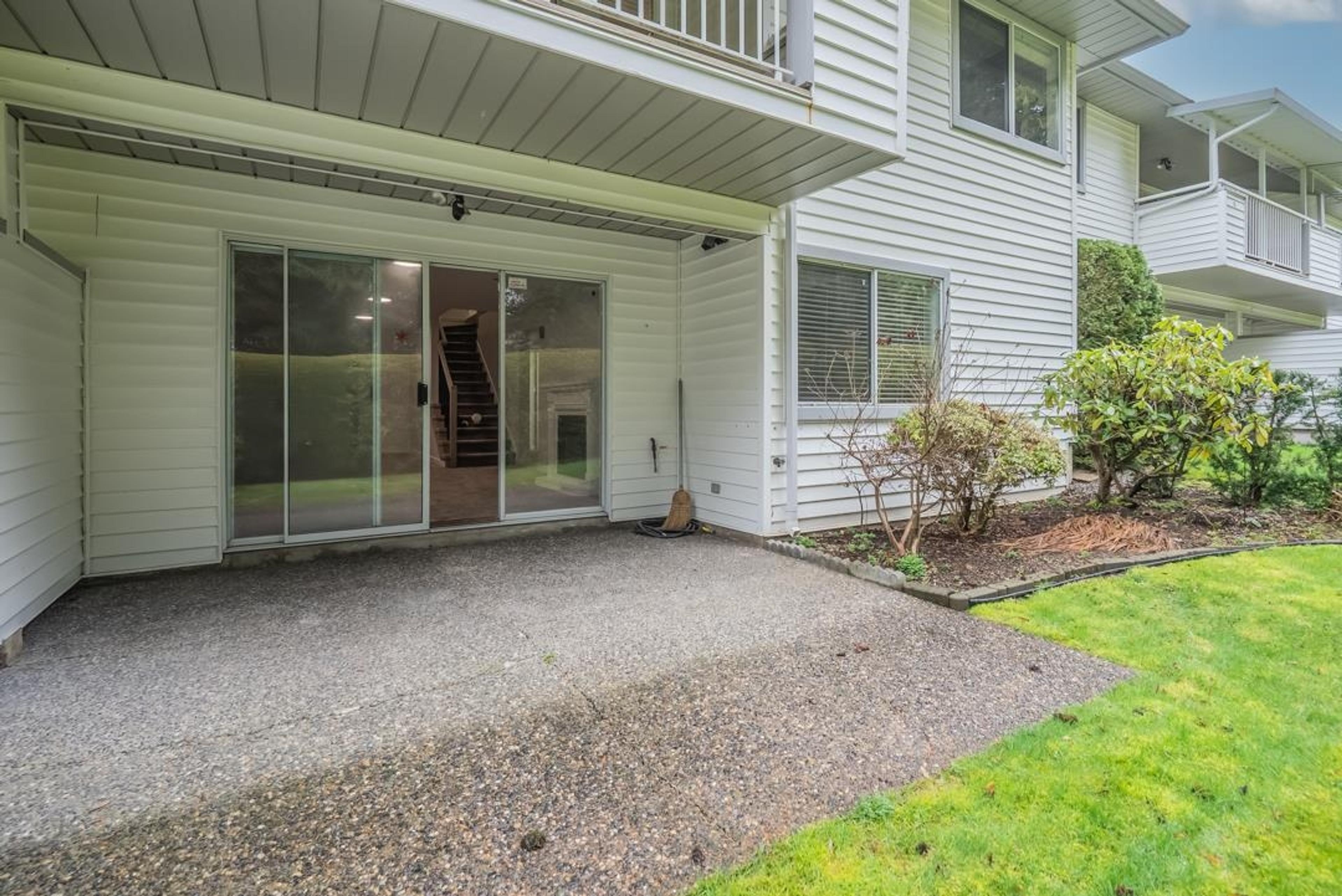 3055 Trafalgar Street, Abbotsford - Exteriors - Photo 3