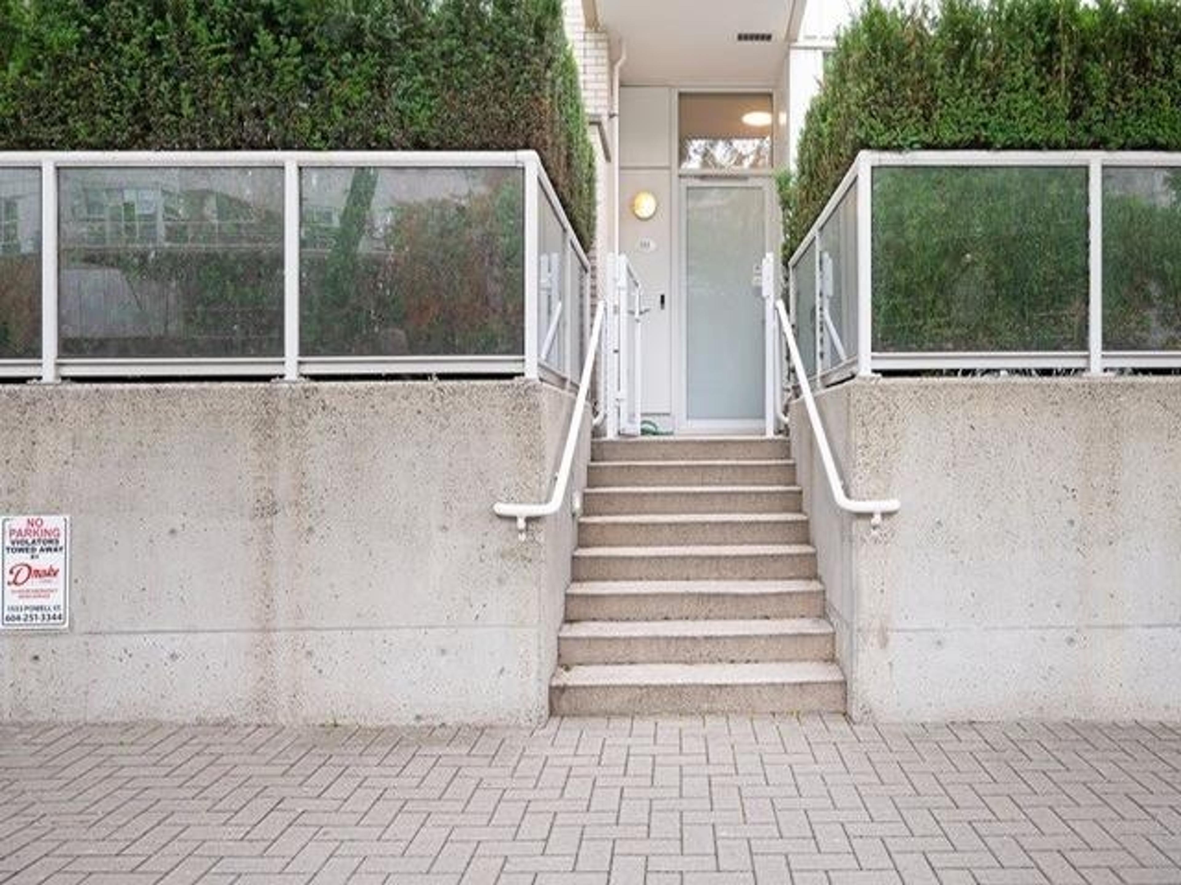 193 Aquarius Mews, Vancouver - Exteriors - Photo 2