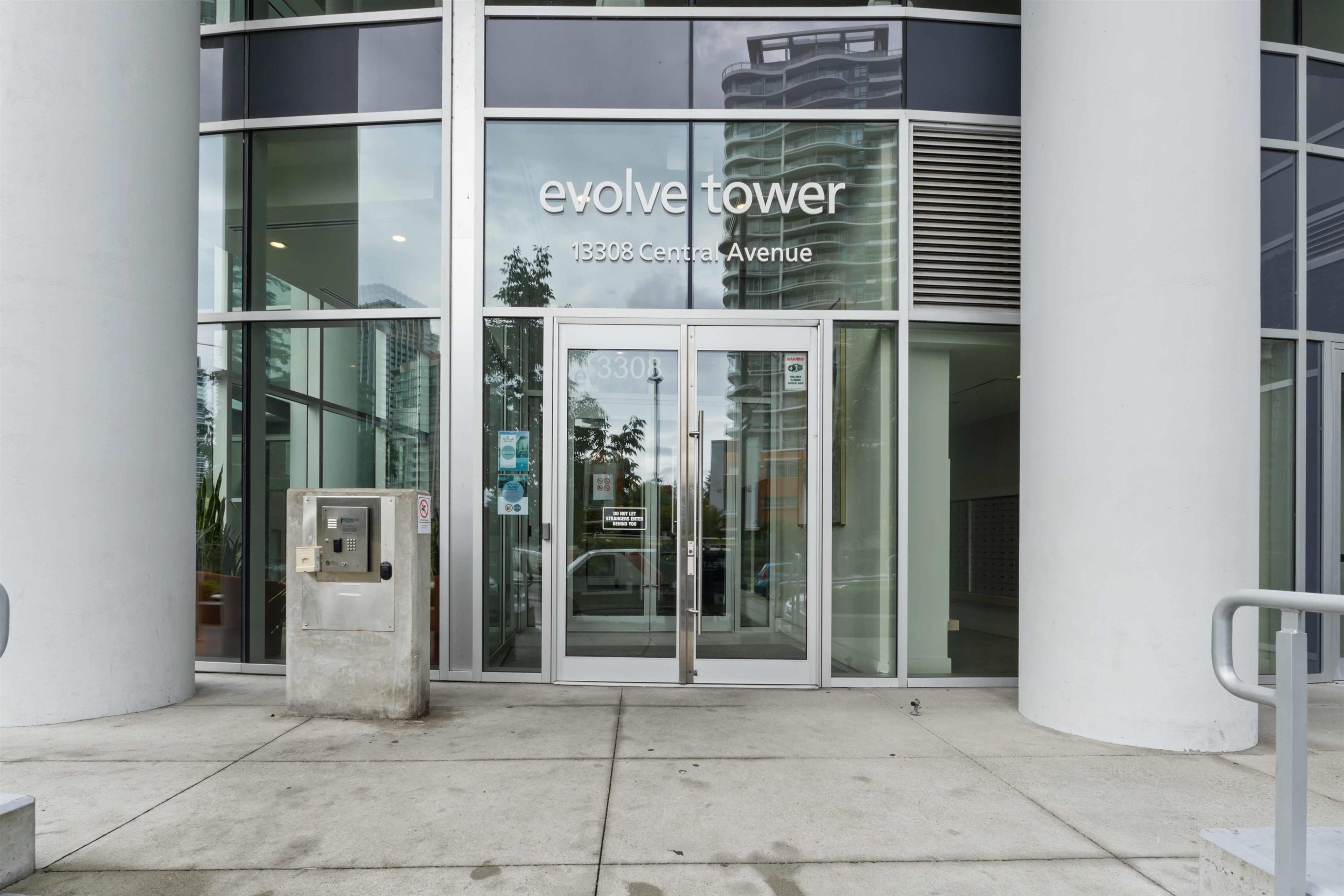 13308 Central Avenue, Surrey - Exteriors - Photo 6