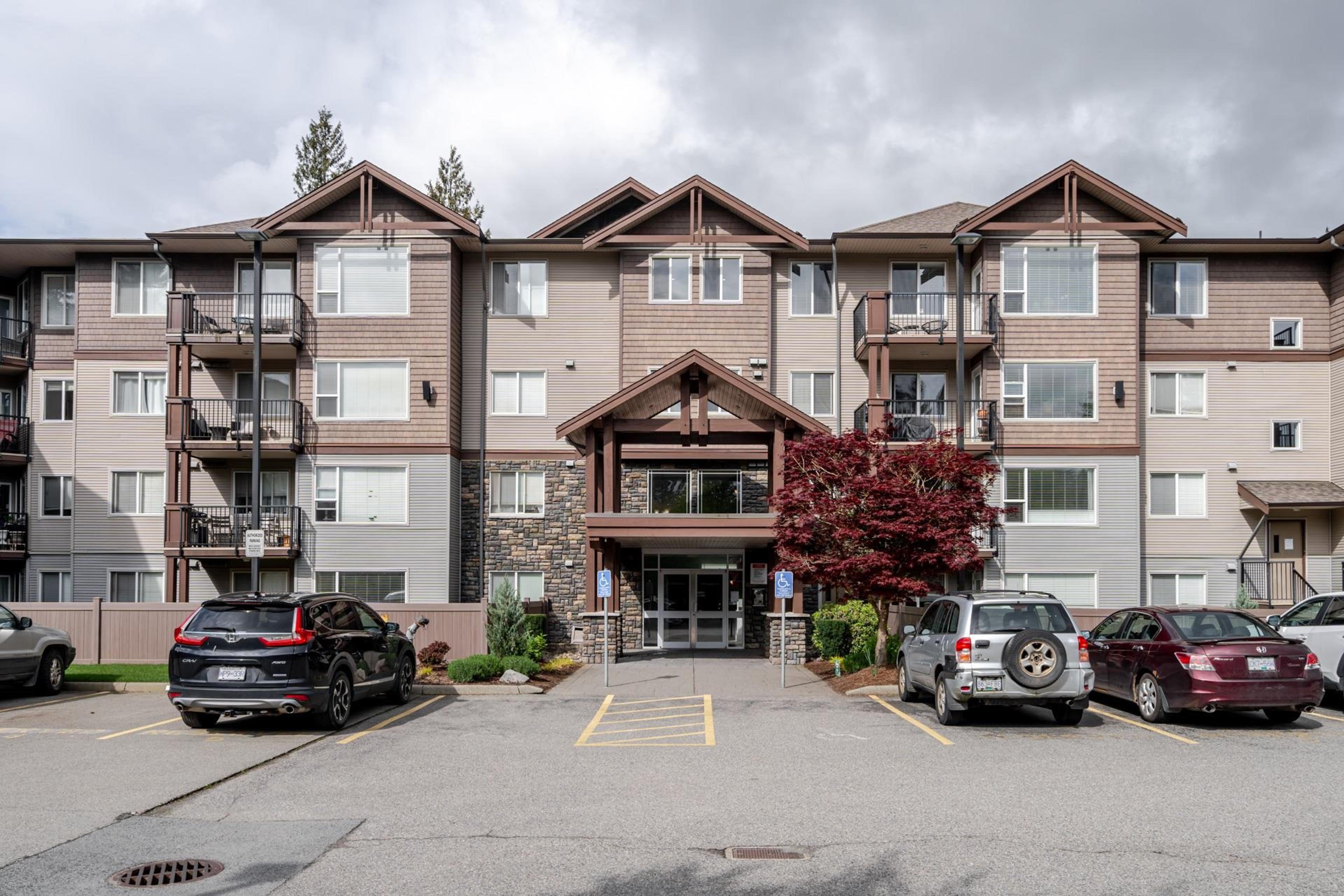 2581 Langdon Street, Abbotsford - Exteriors - Full Complex View - Photo 1