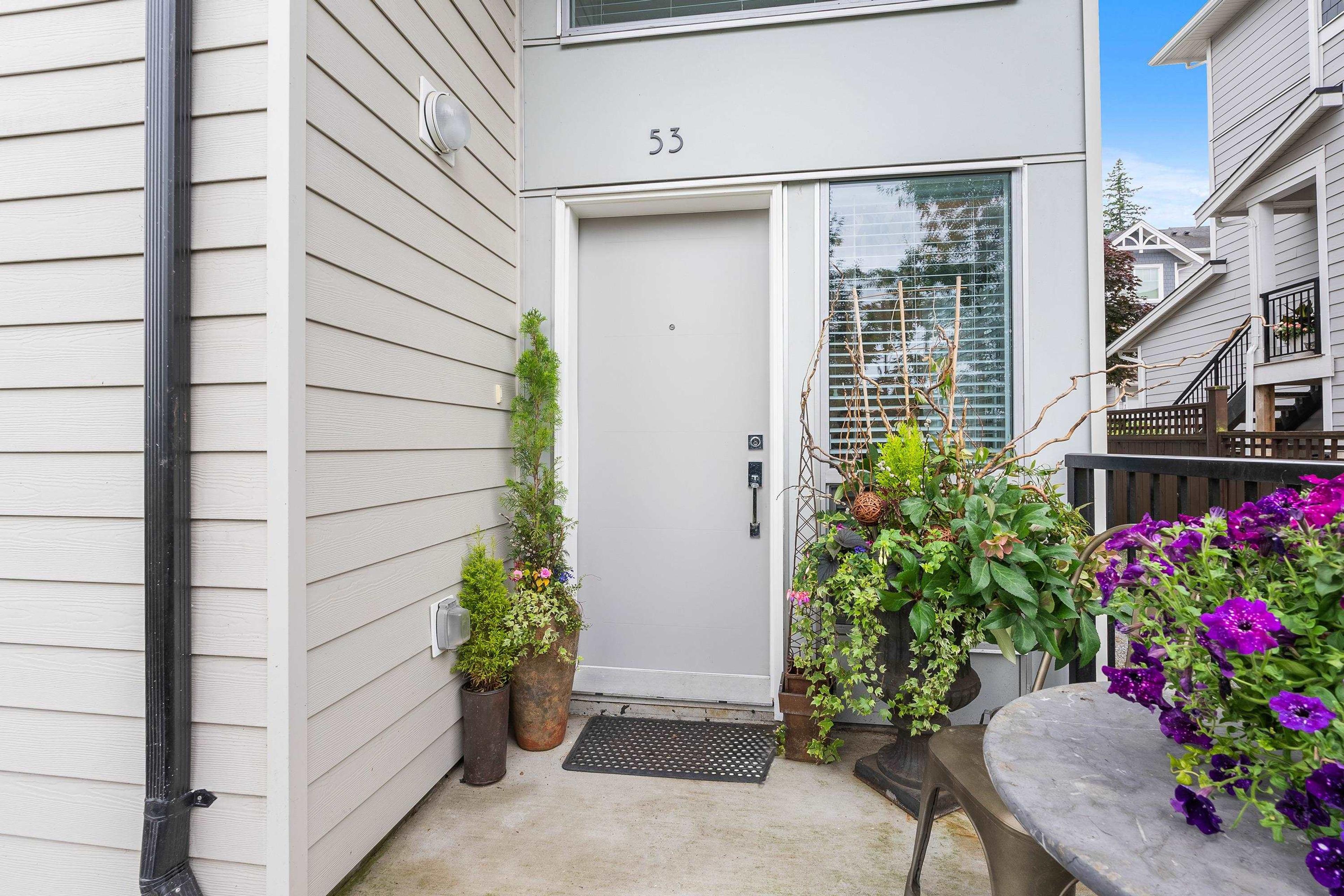 15775 Mountain View Drive, Surrey - Exteriors - Photo 5