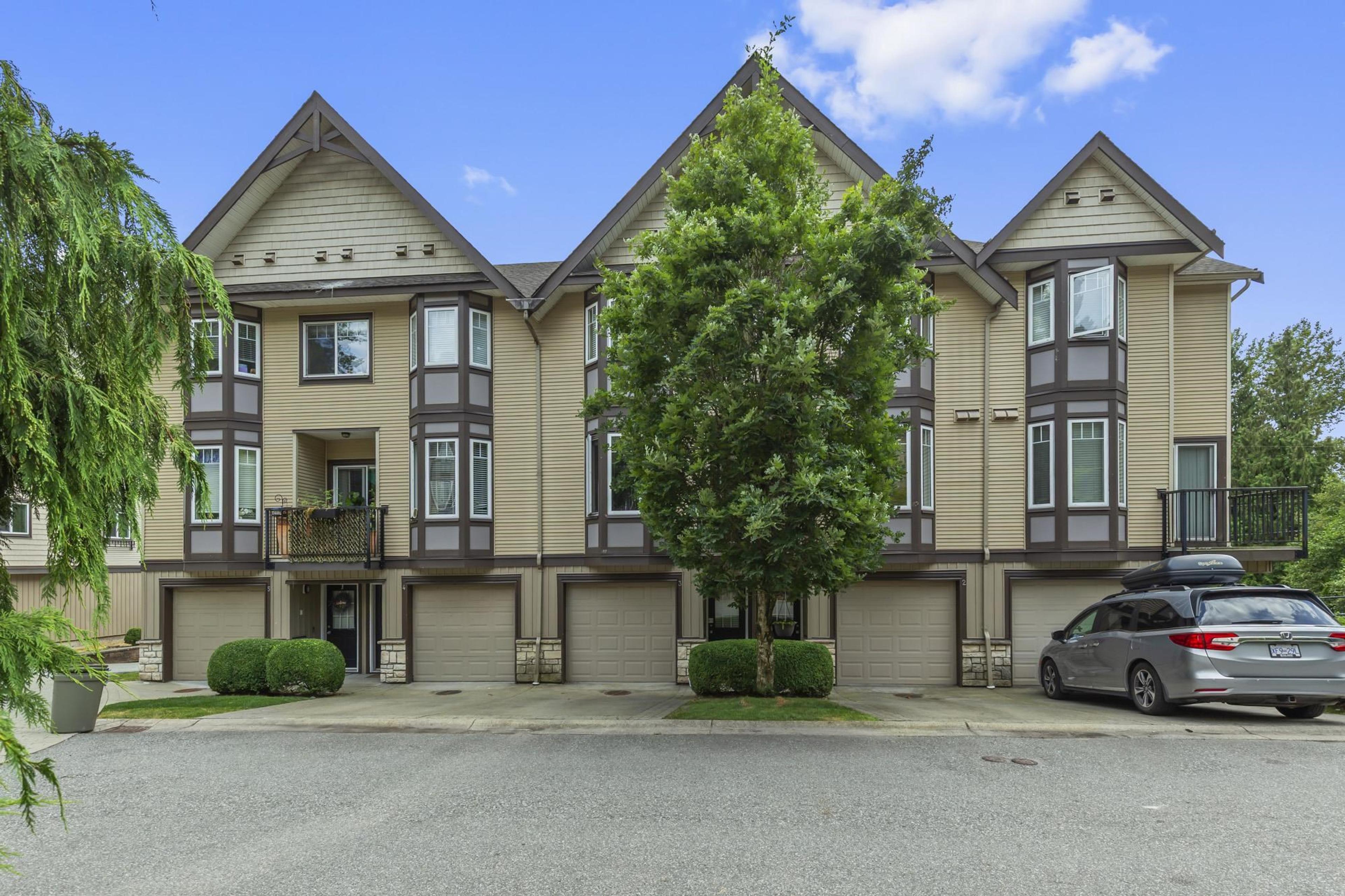 32501 Fraser Crescent, Mission - Exteriors - Full Complex View - Photo 3