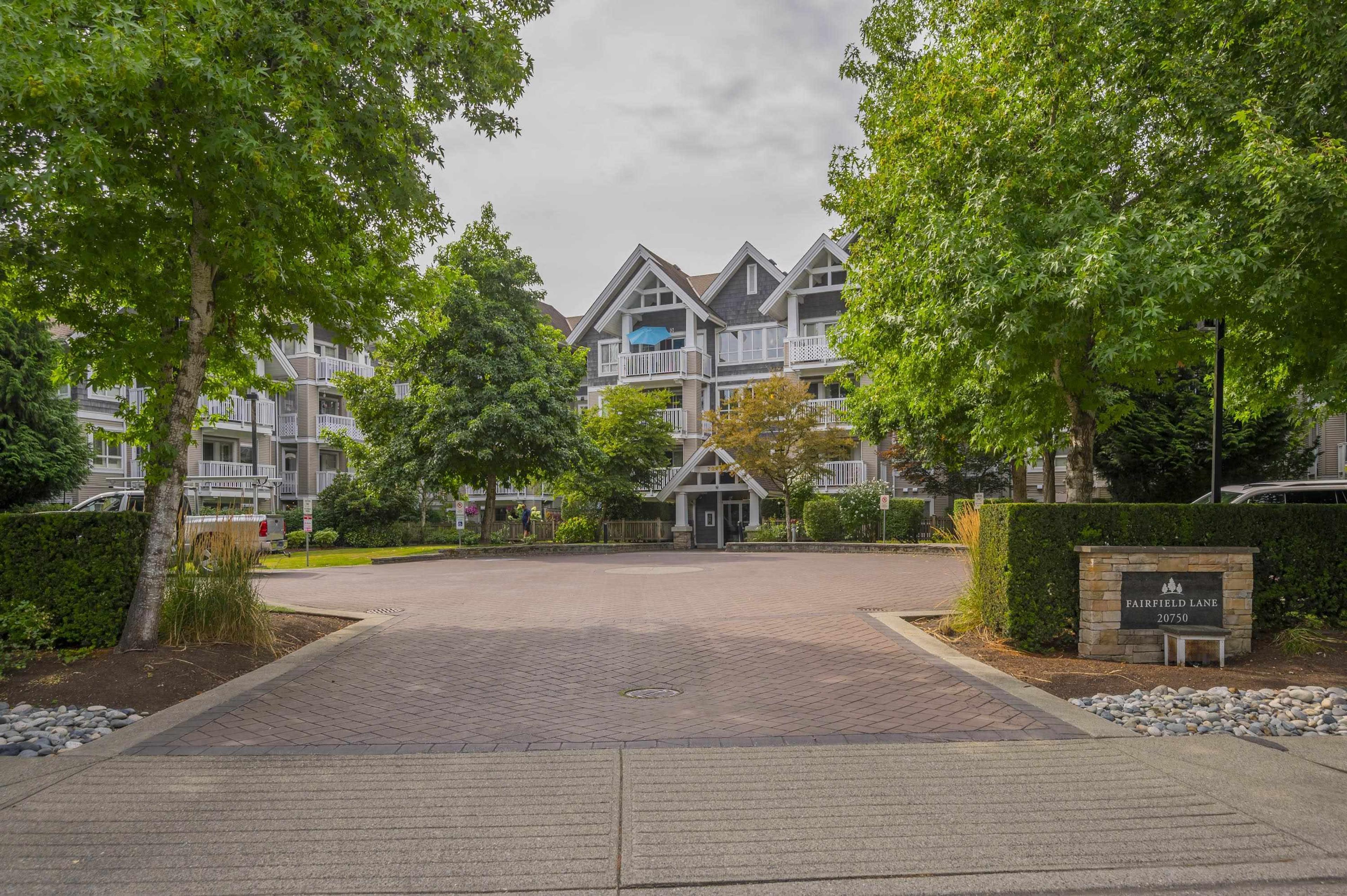 20750 Duncan Way, Langley - Exteriors - Photo 3