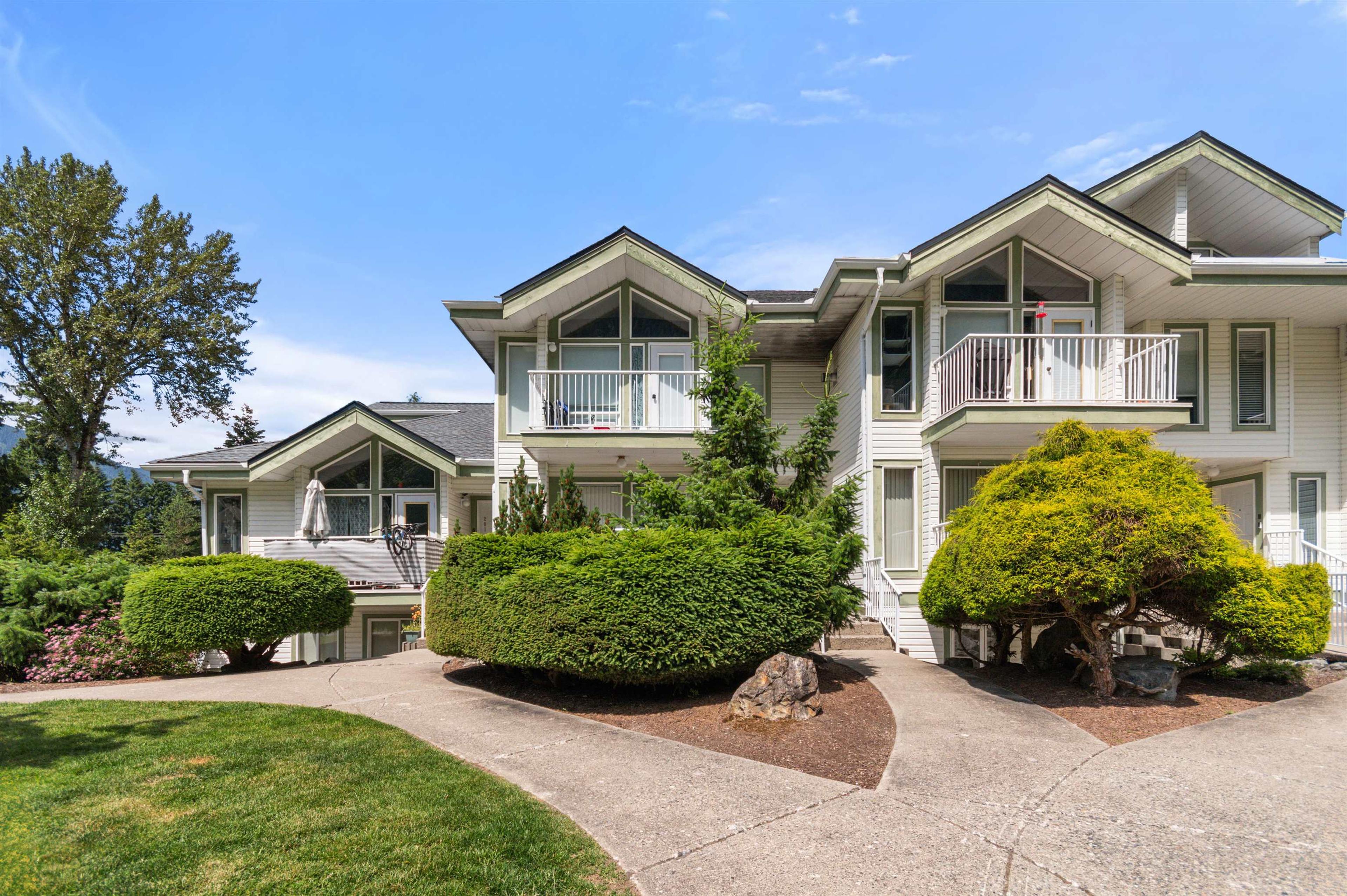 1275 Scott Drive, Hope - Exteriors - Full Complex View - Photo 2