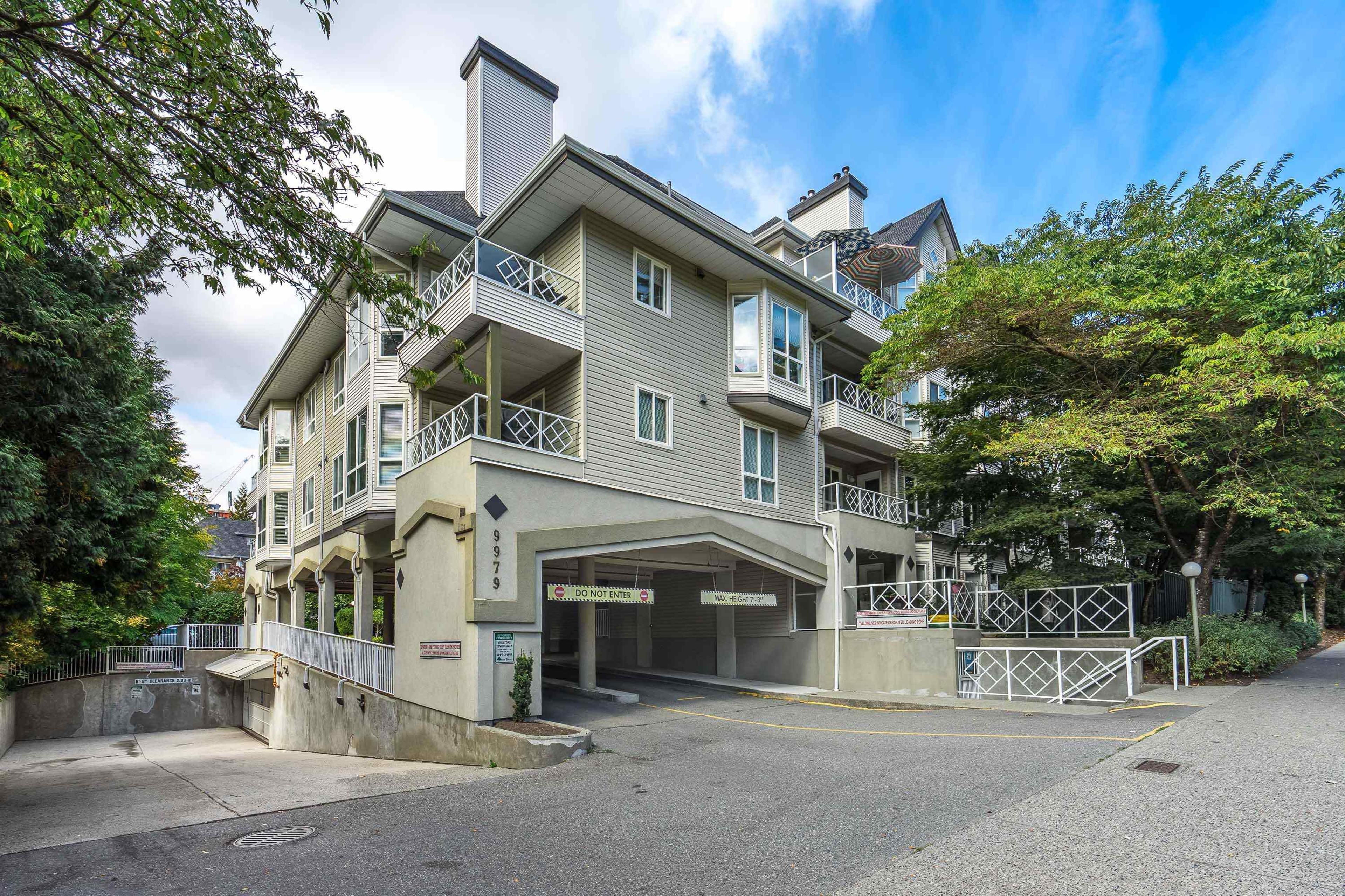 9979 140 Street, Surrey - Exteriors - Photo 2