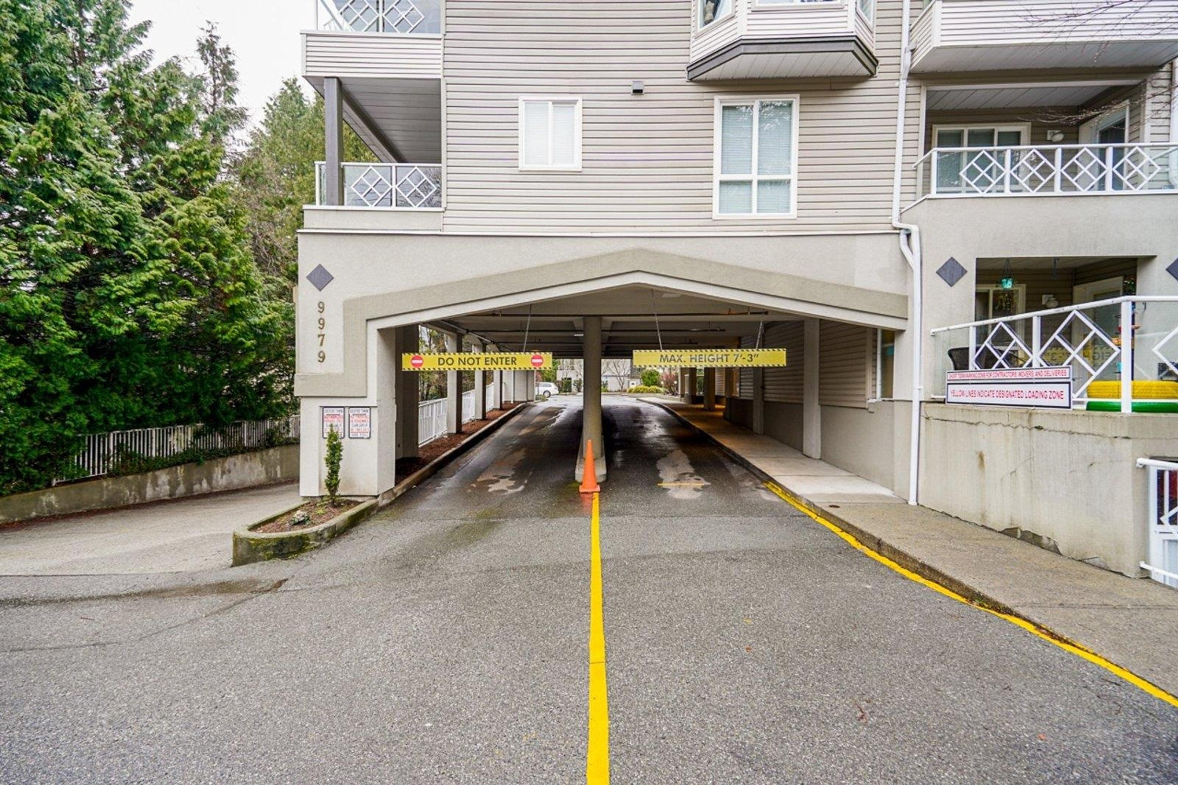 9979 140 Street, Surrey - Exteriors - Photo 3