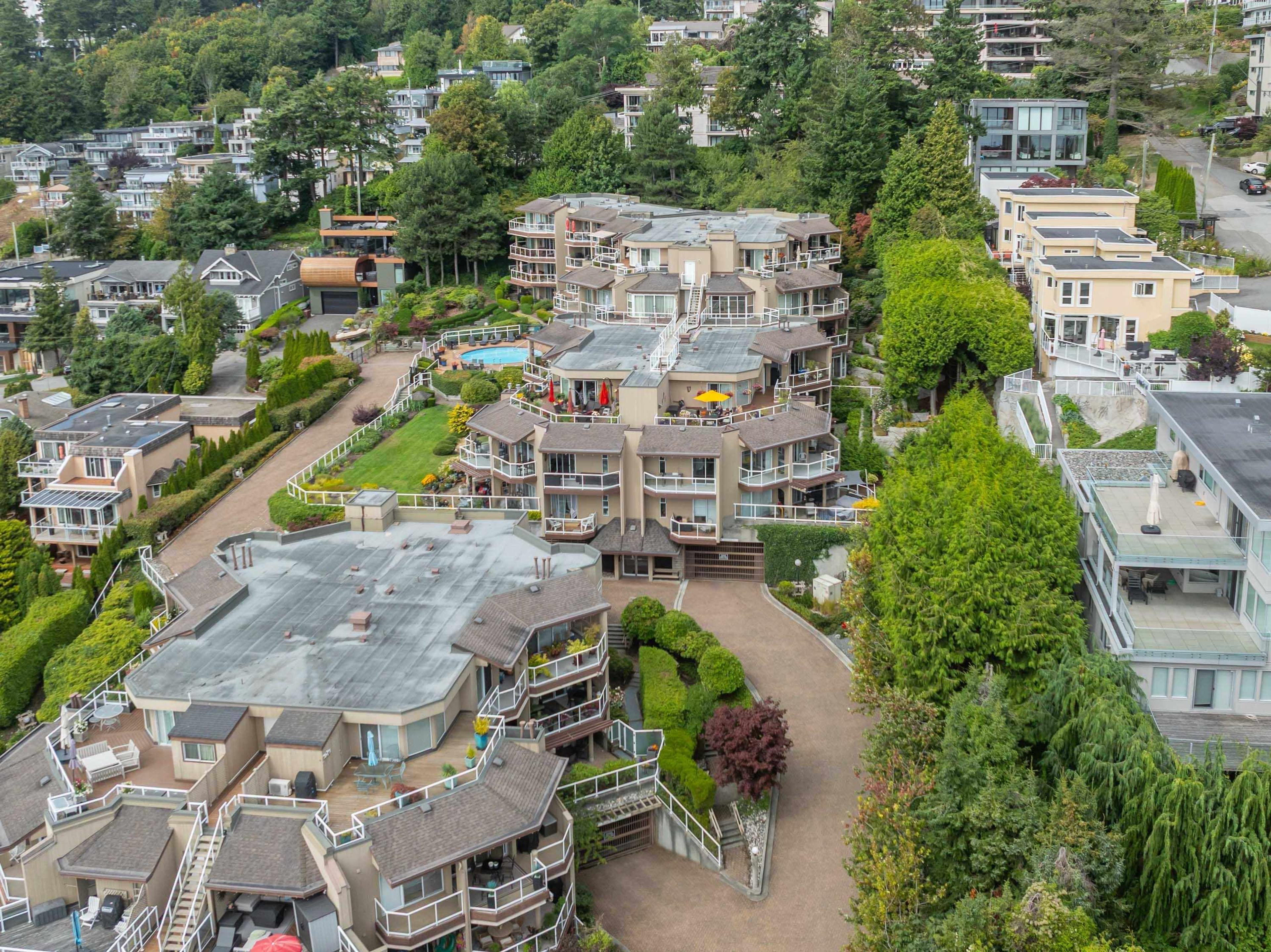 15025 Victoria Avenue, White Rock - Exteriors - Full Complex View, Drone/Aerial View - Photo 2