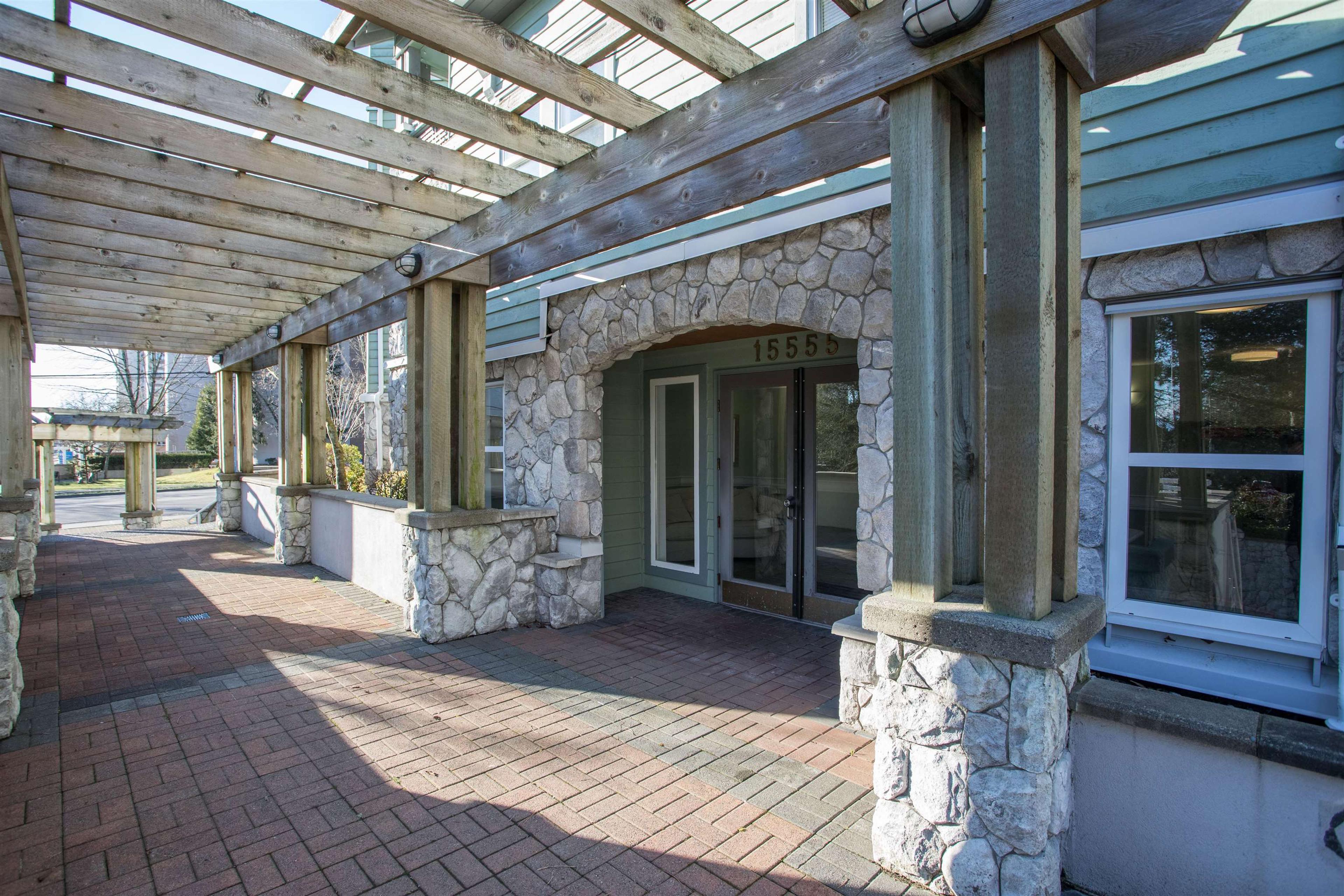 15555 16 Avenue, Surrey - Exteriors - Photo 3