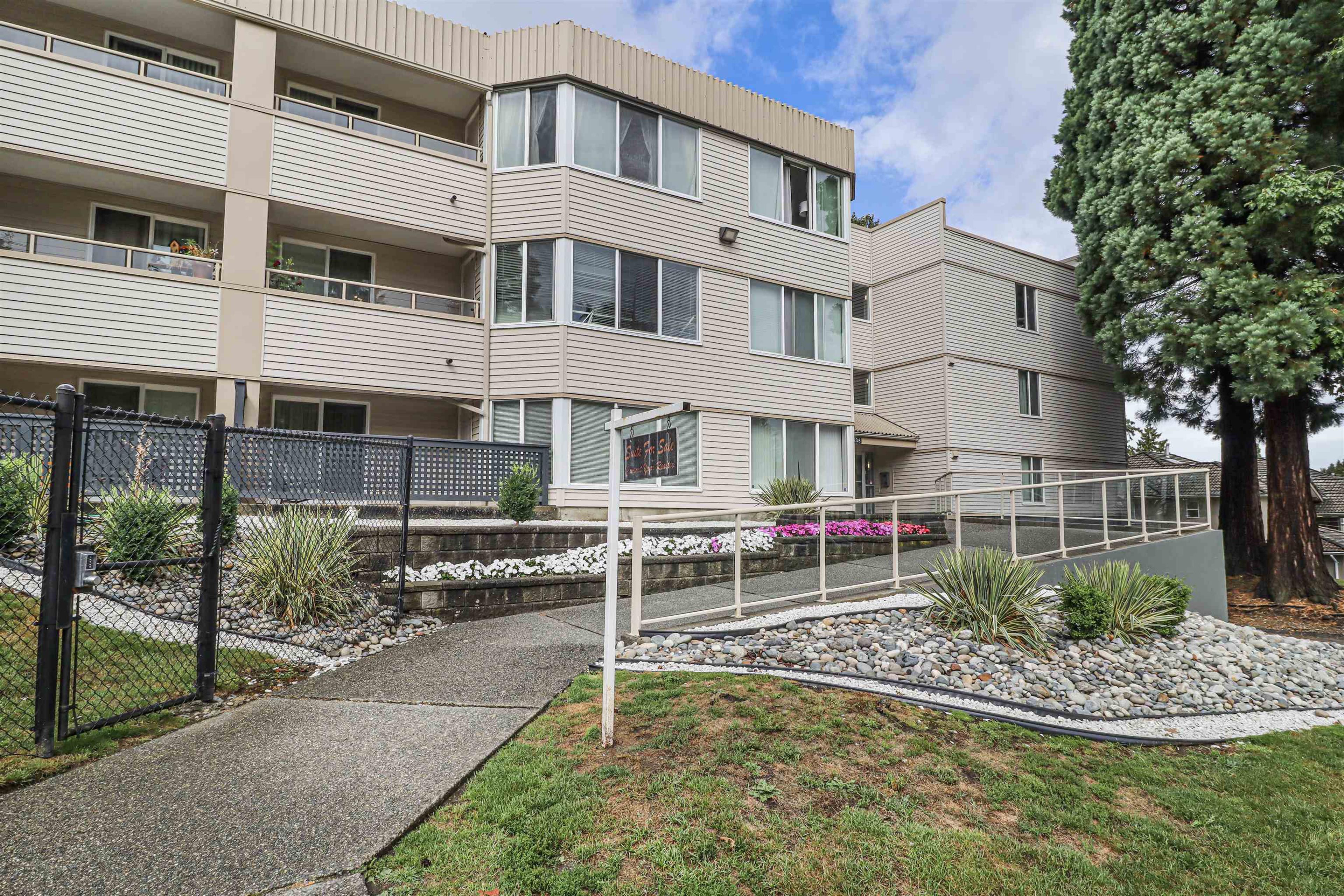 9635 121 Street, Surrey - Exteriors - Photo 1