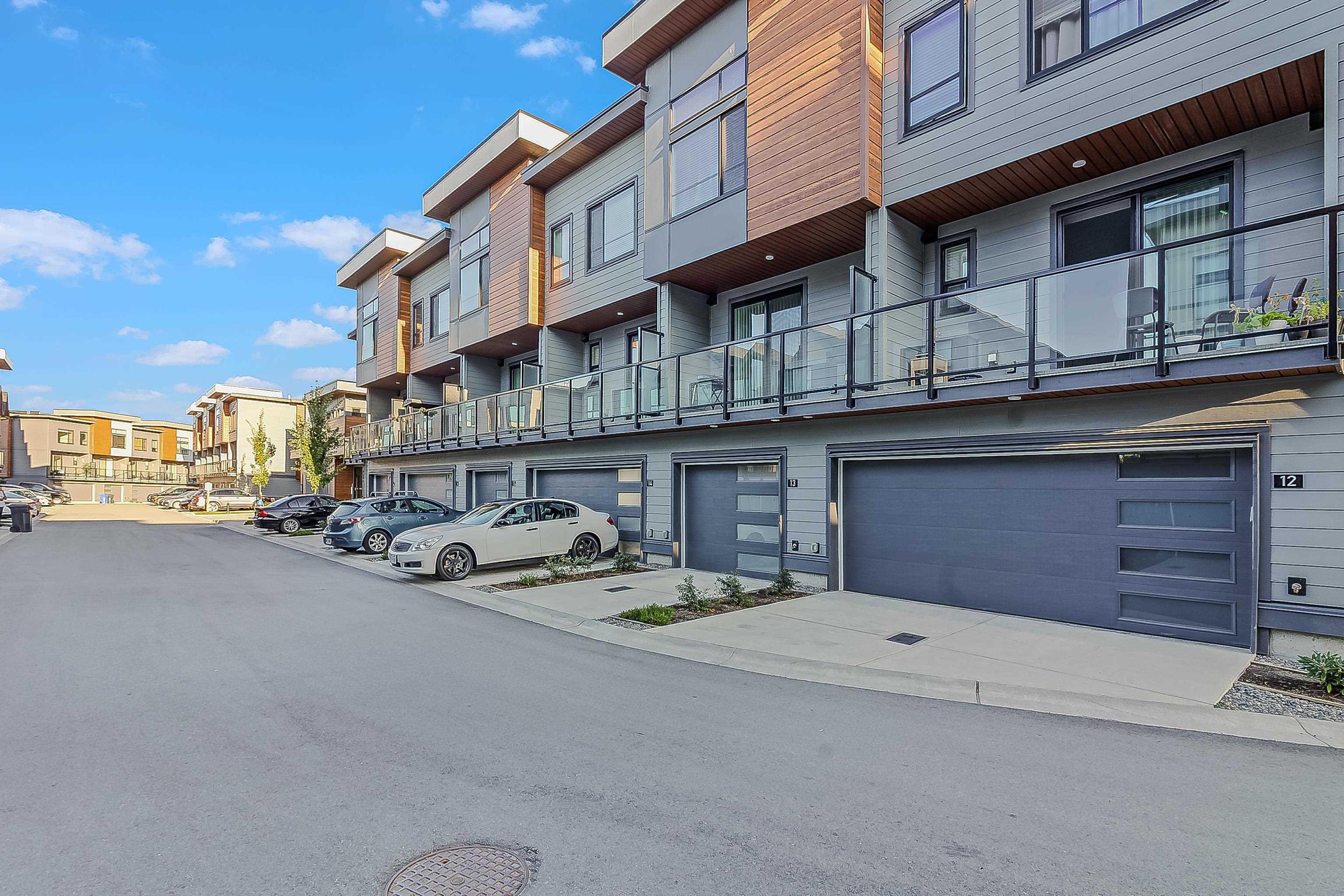 30530 Cardinal Avenue, Abbotsford - Exteriors - Full Complex View - Photo 5