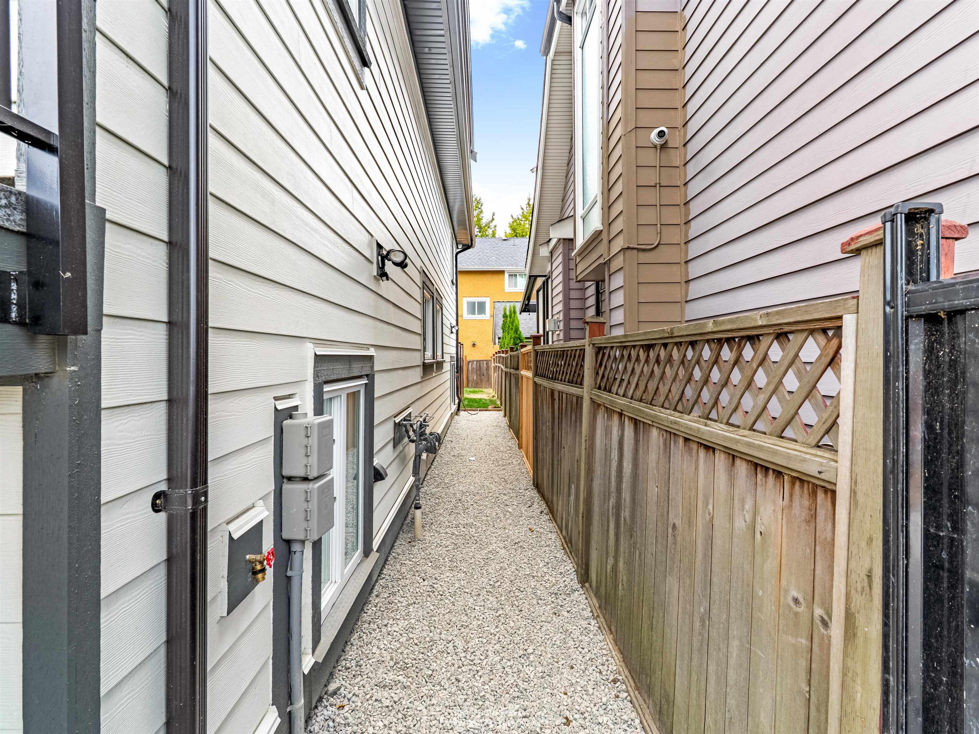 5221 Clarendon Street, Vancouver - Exteriors - Photo 2