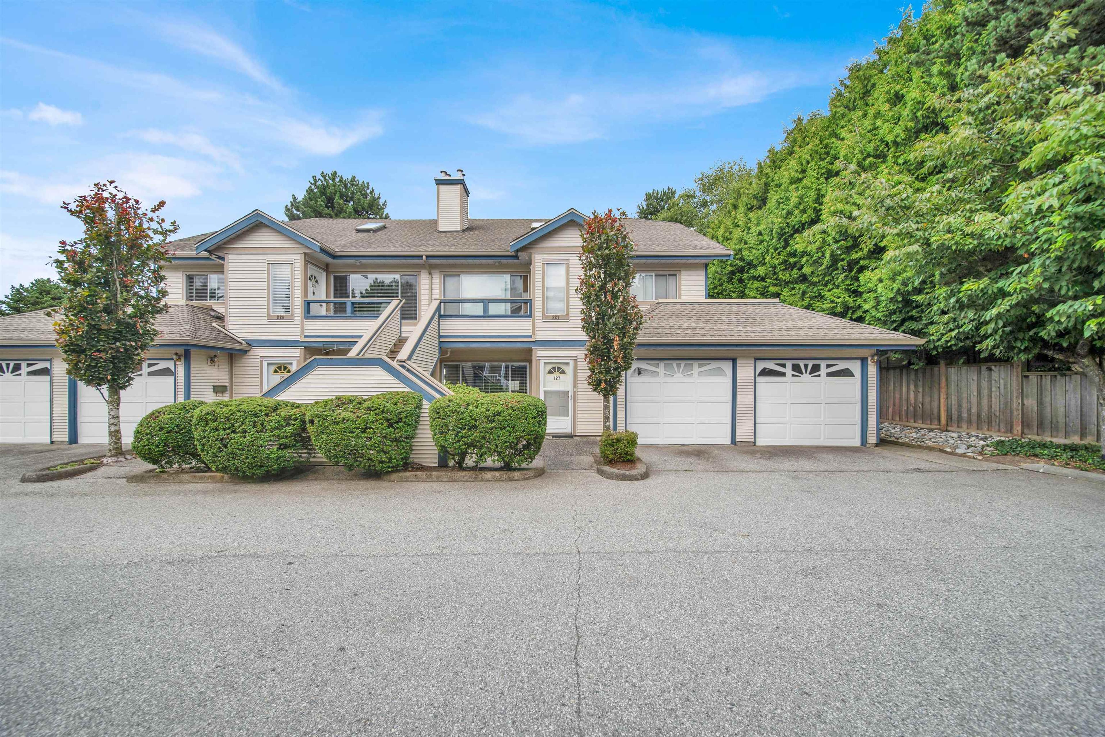 7837 120a Street, Surrey - Exteriors - Photo 2