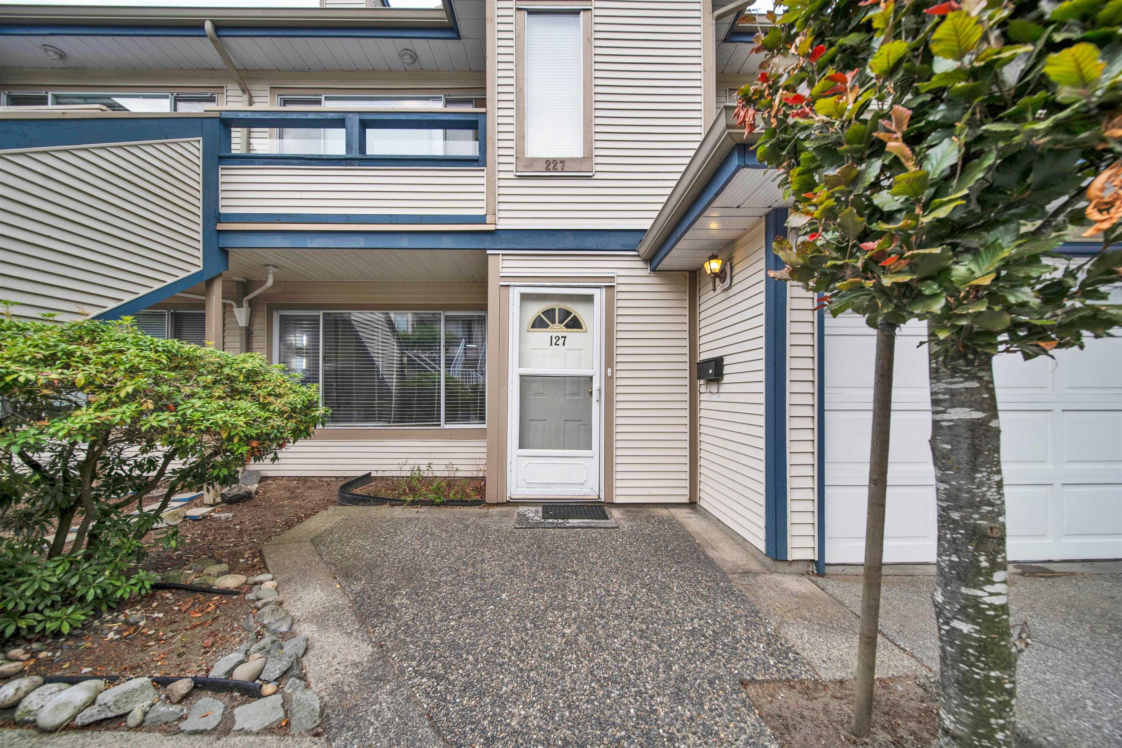 7837 120a Street, Surrey - Exteriors - Photo 5