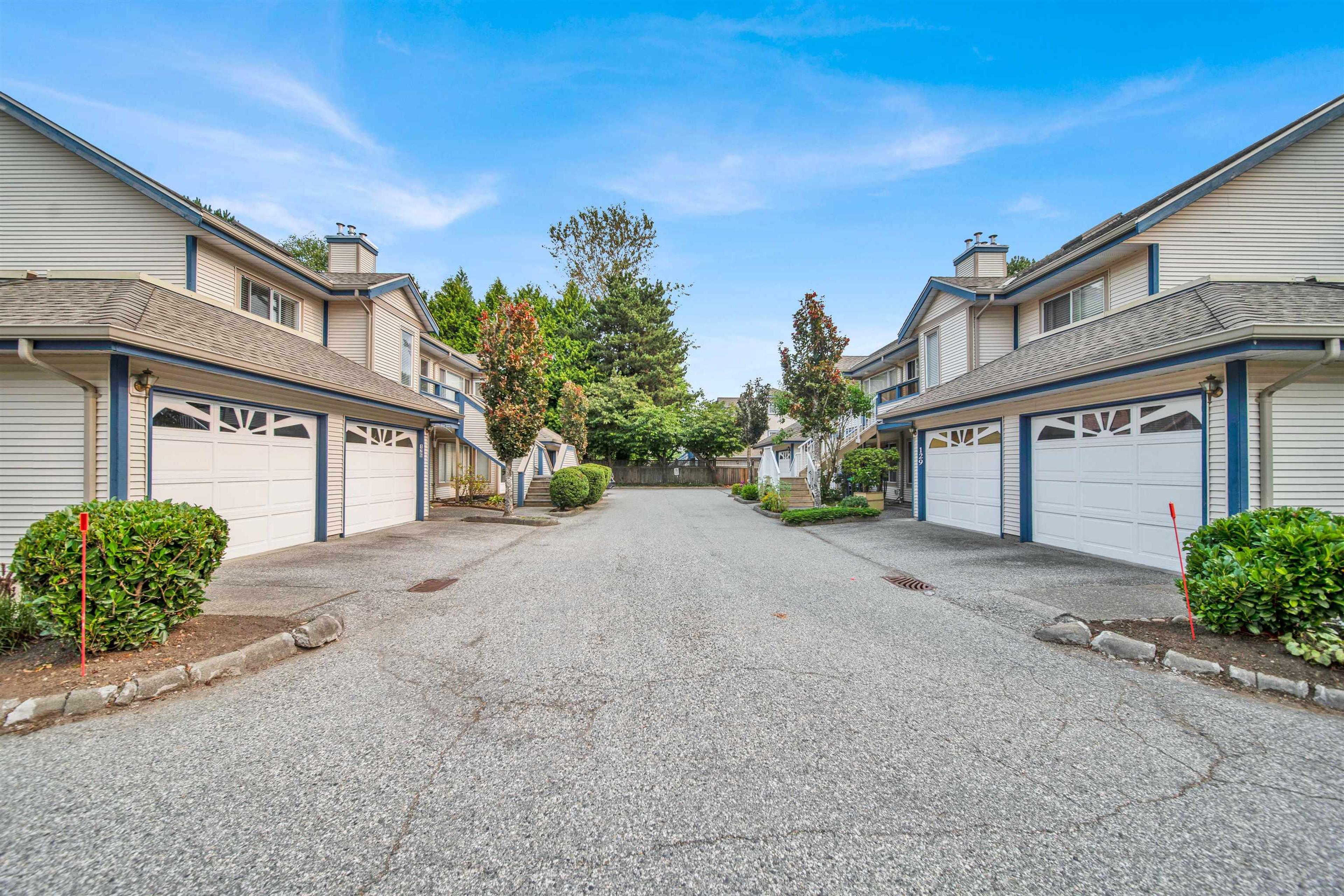 7837 120a Street, Surrey - Exteriors - Photo 9