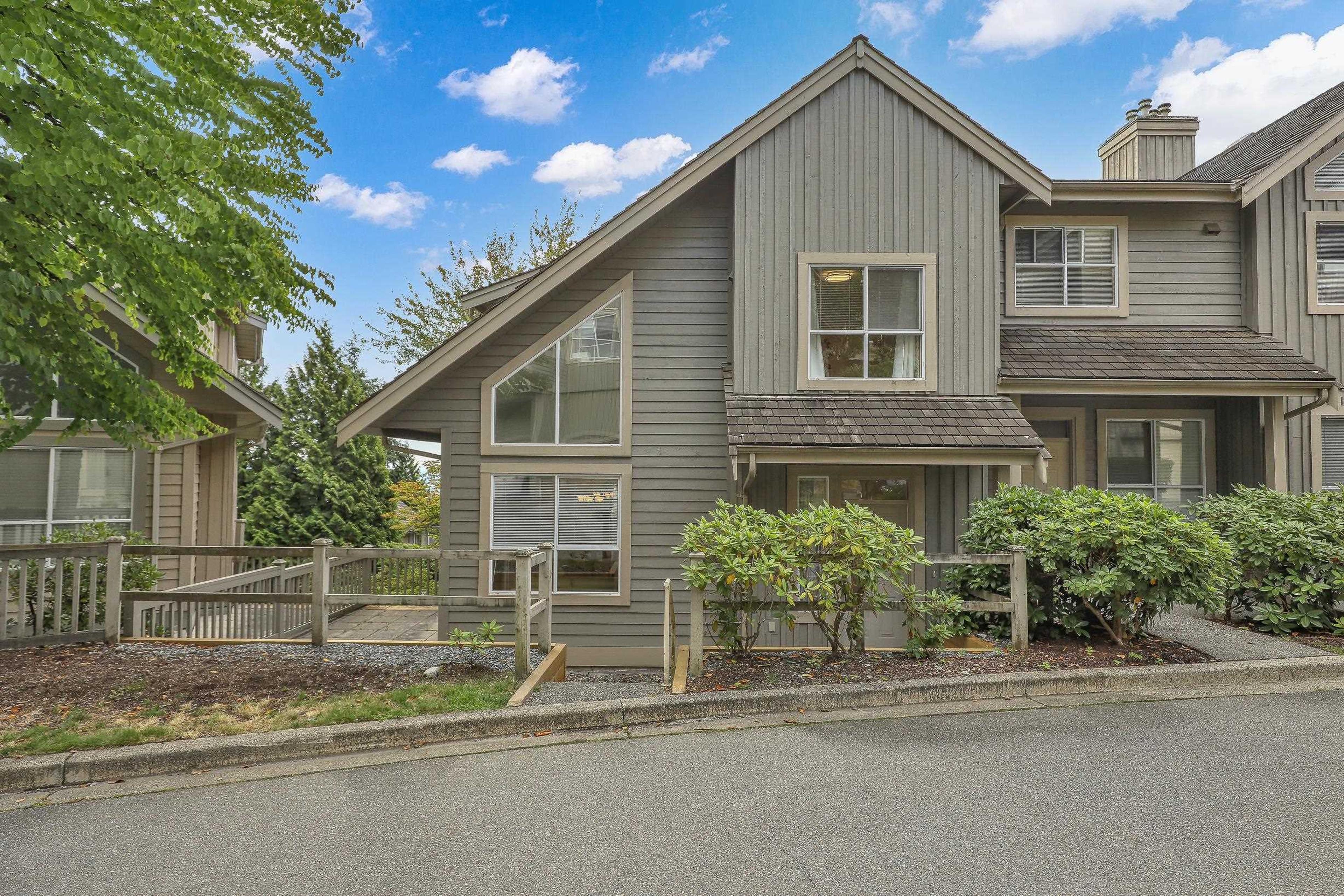 1465 Parkway Boulevard, Coquitlam - Exteriors - Photo 2