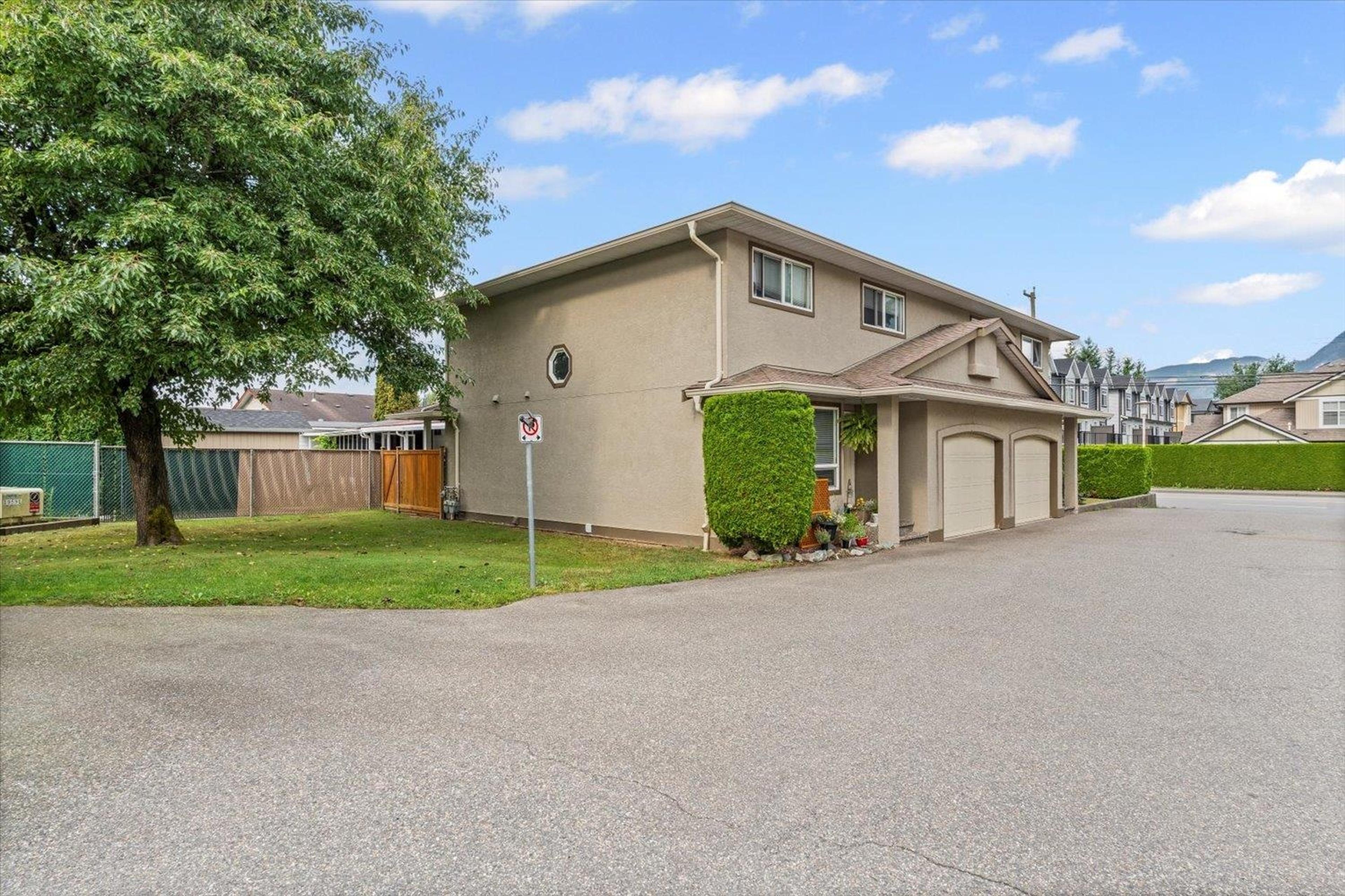 1656 Agassiz-Rosedale No 9 Highway, Agassiz - Exteriors - Photo 2