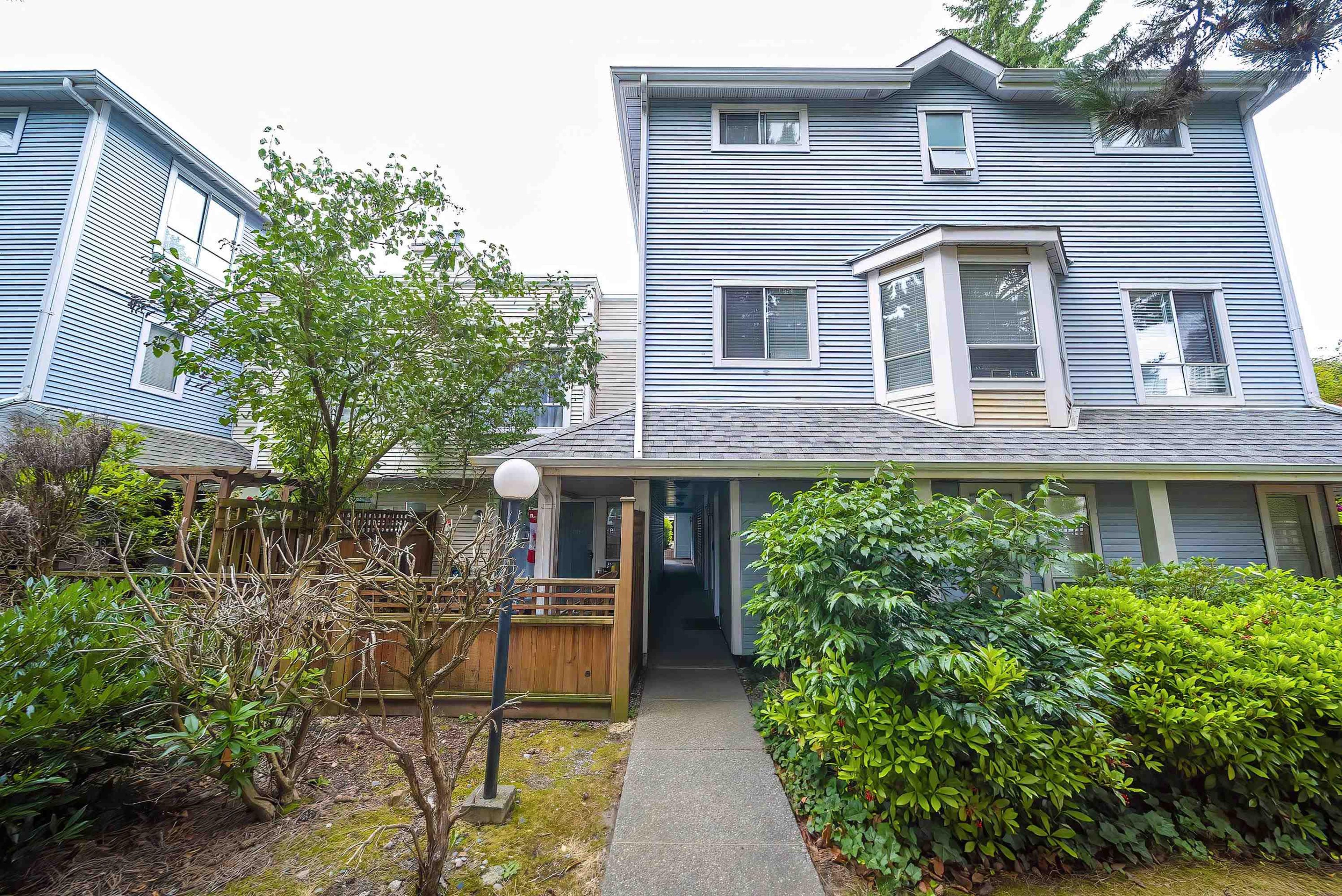 7184 Stride Avenue, Burnaby - Exteriors - Photo 3