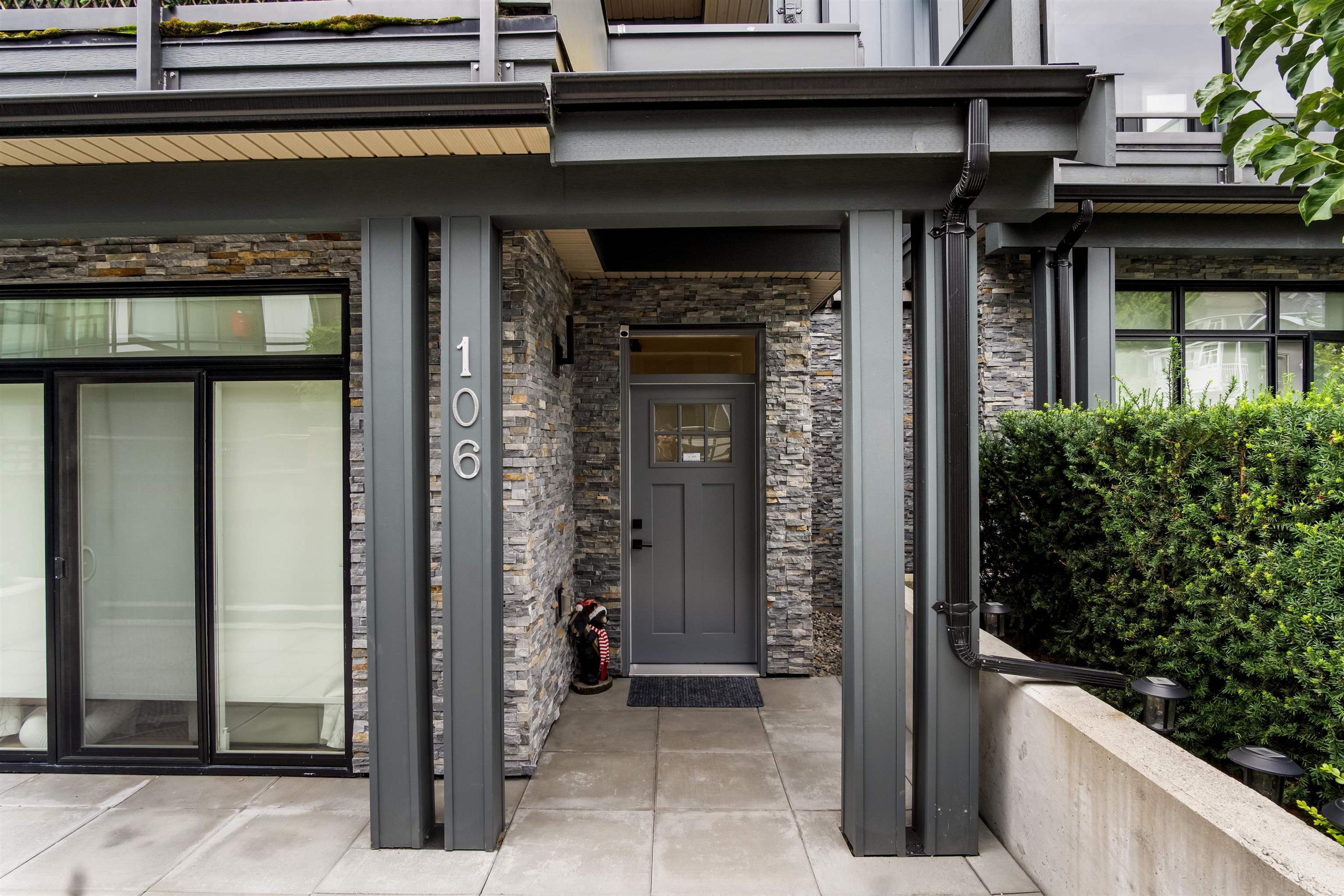 7131 17 Avenue, Burnaby - Exteriors - Photo 5