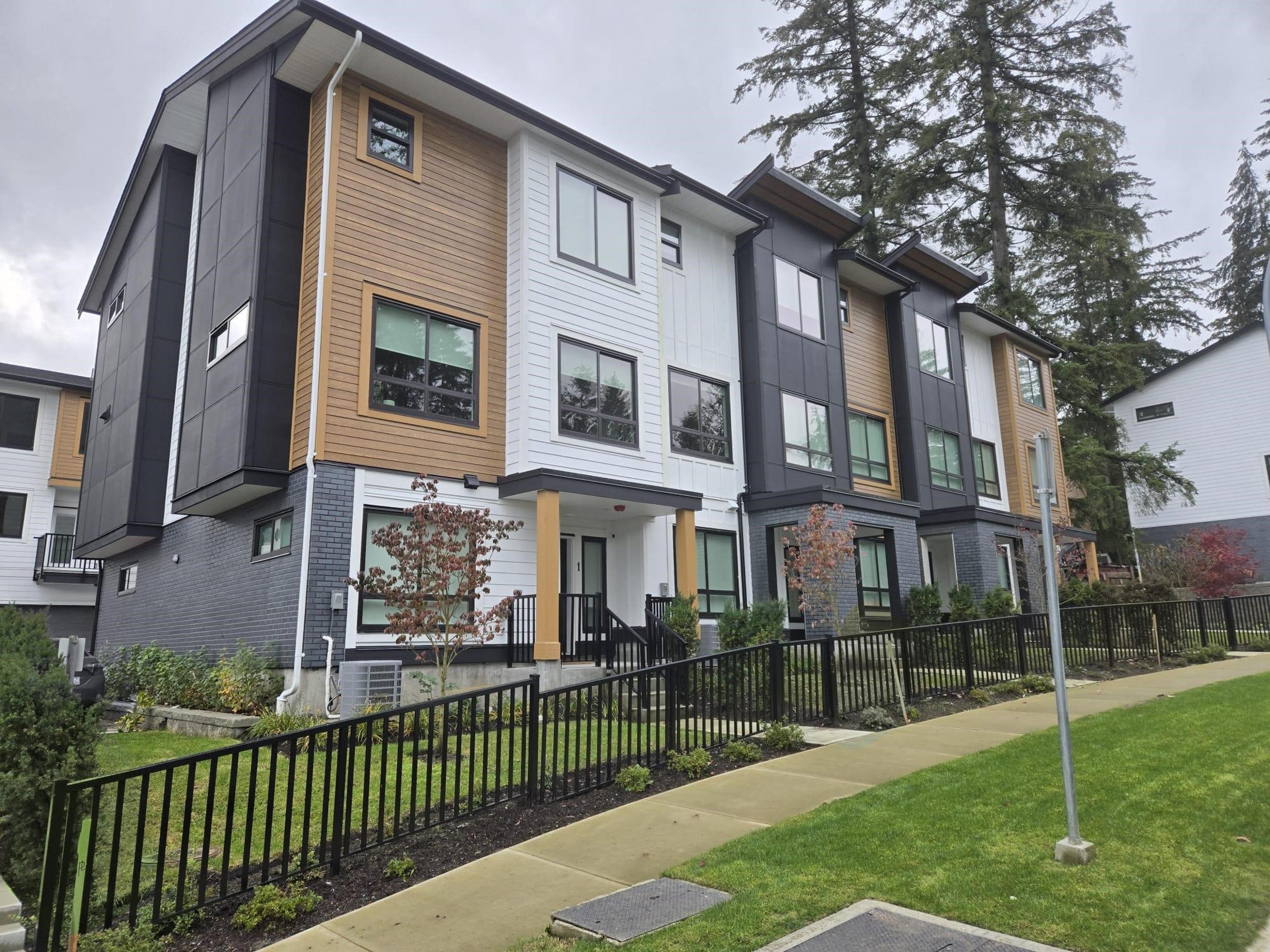 17538 100 Avenue, Surrey - Exteriors - Full Complex View - Photo 2