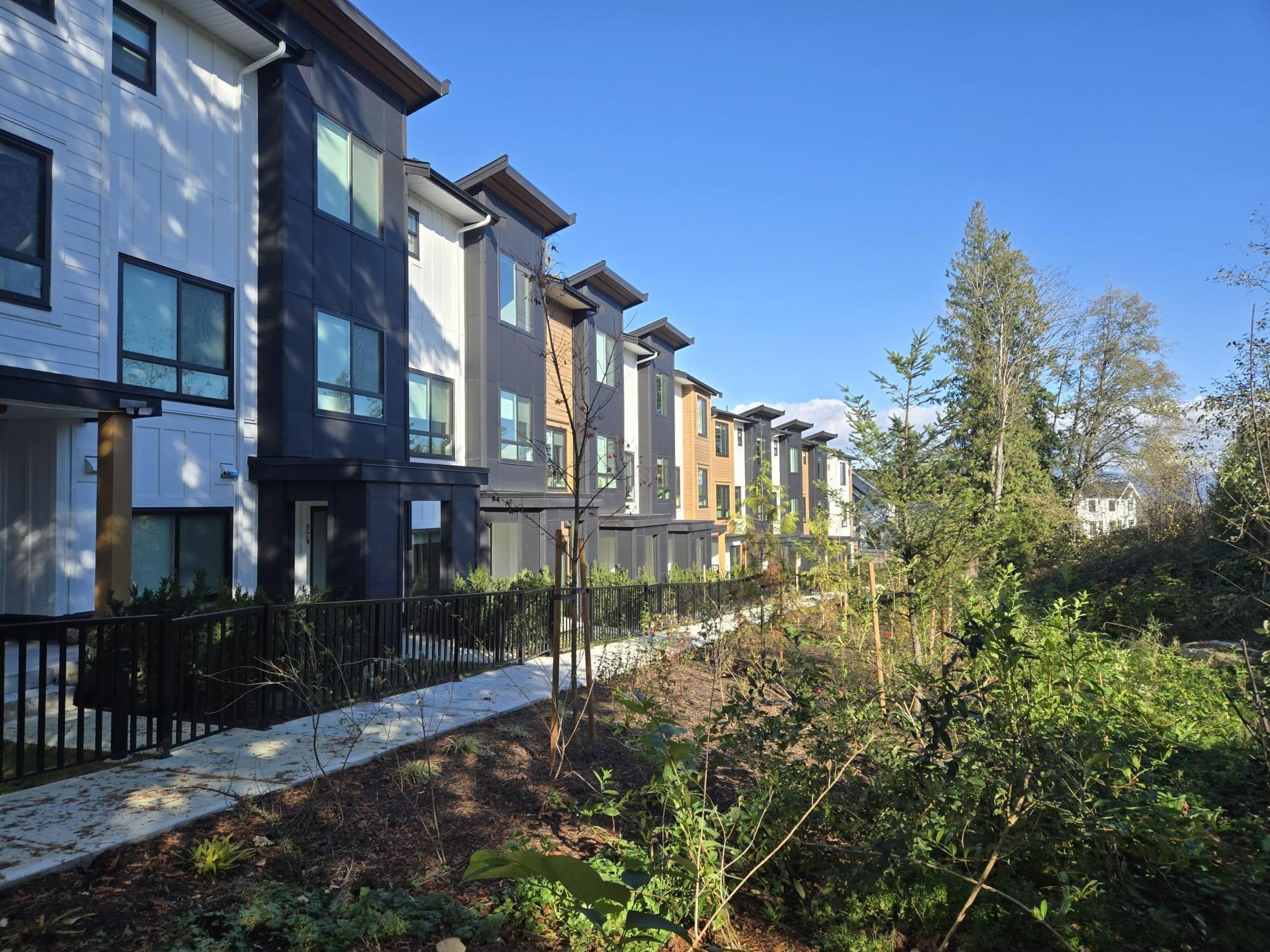 17538 100 Avenue, Surrey - Exteriors - Full Complex View - Photo 3