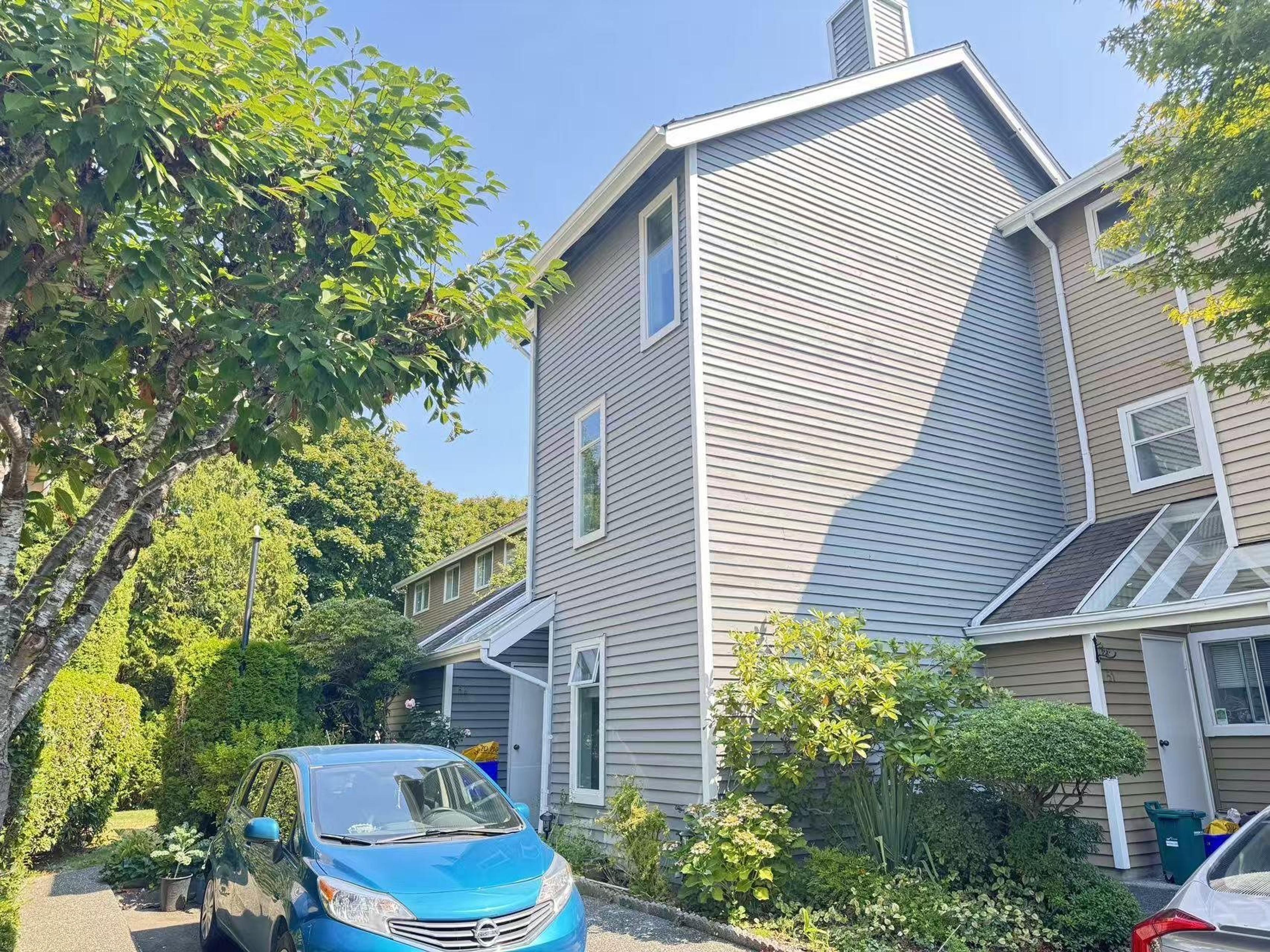 7400 Minoru Boulevard, Richmond - Exteriors - Photo 1