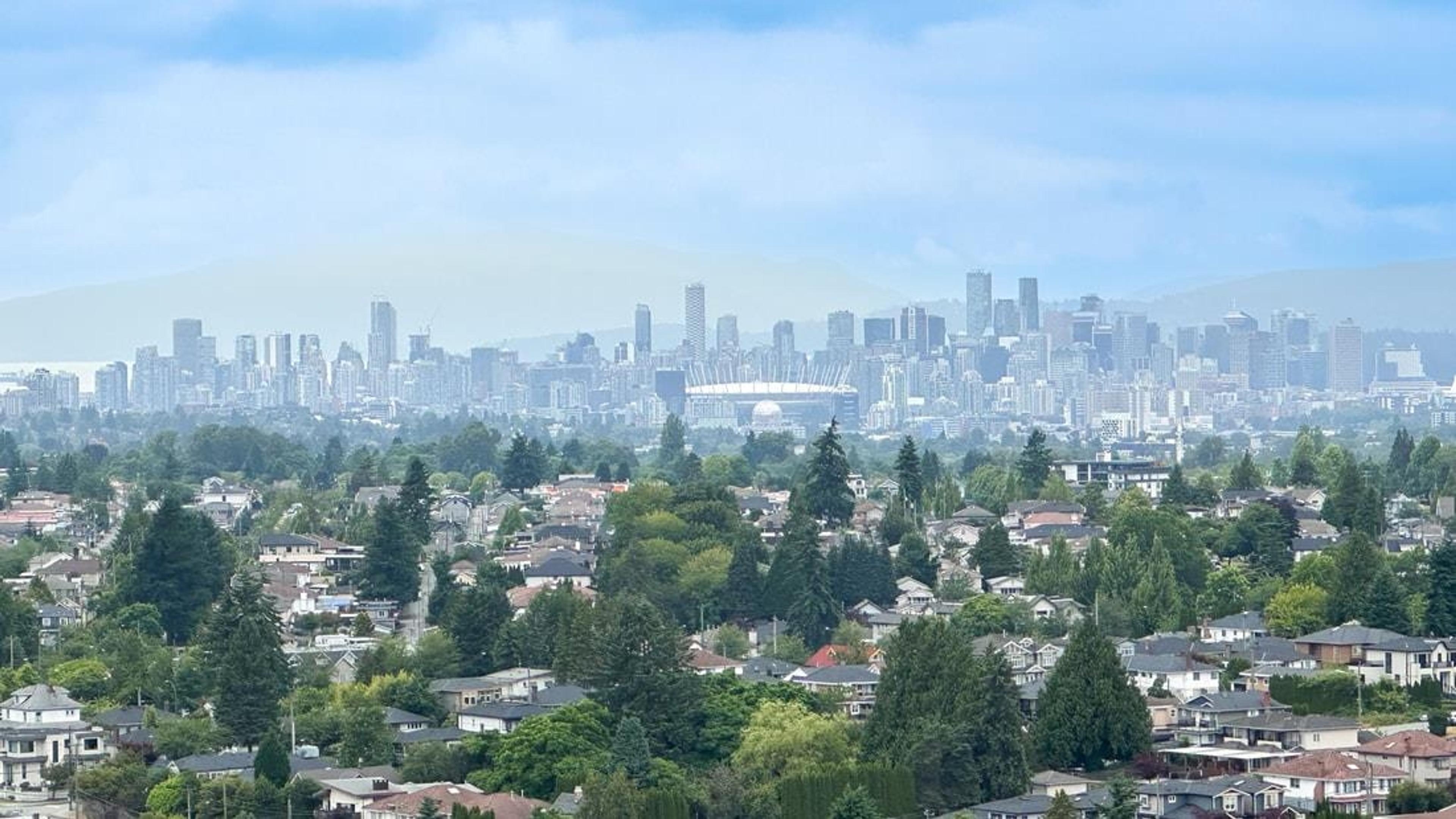 4160 Sardis Street, Burnaby - Outdoor Amenities - Rooftop terraces / Patios - Photo 3
