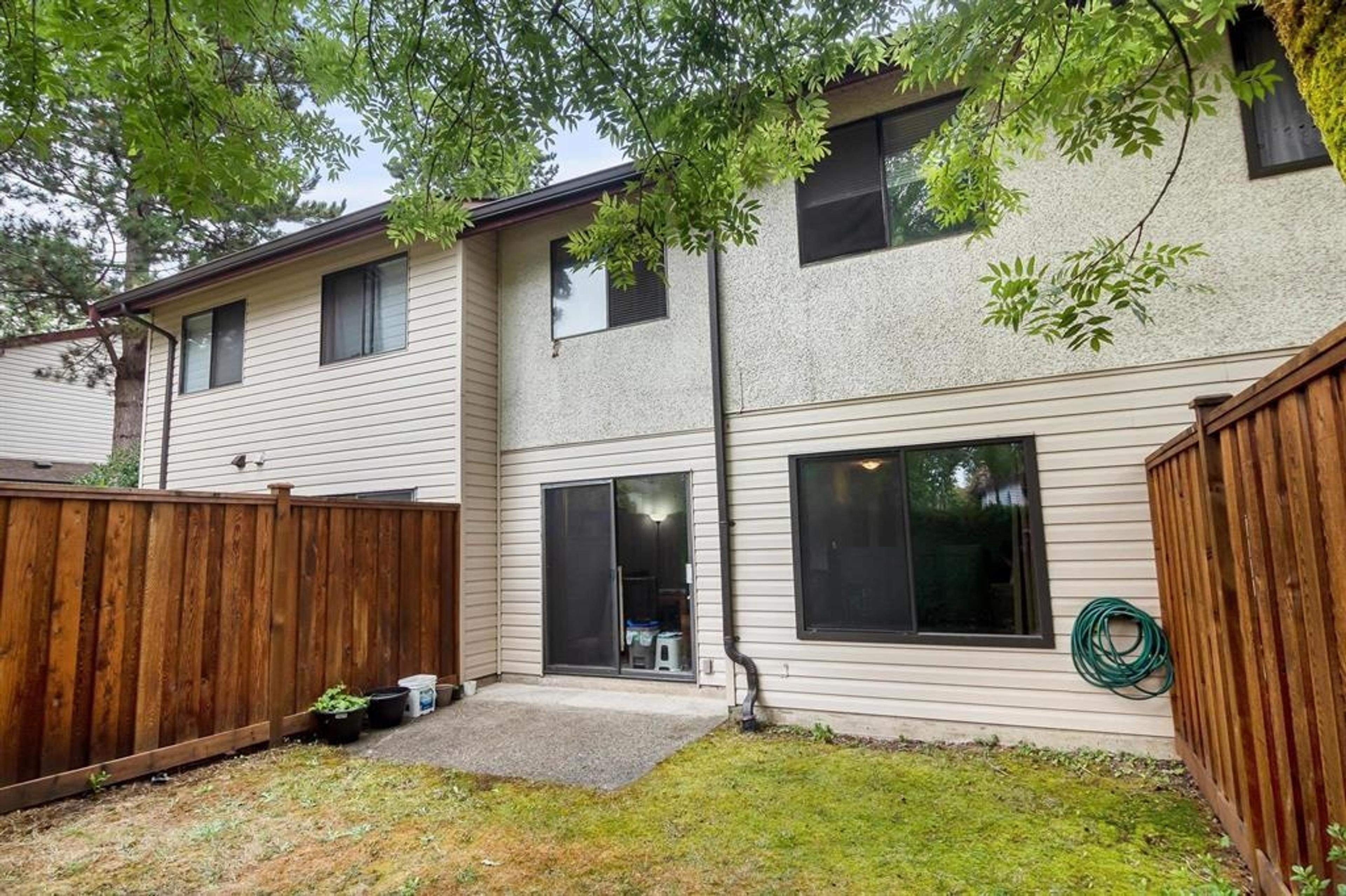 13880 74 Avenue, Surrey - Exteriors - Photo 3