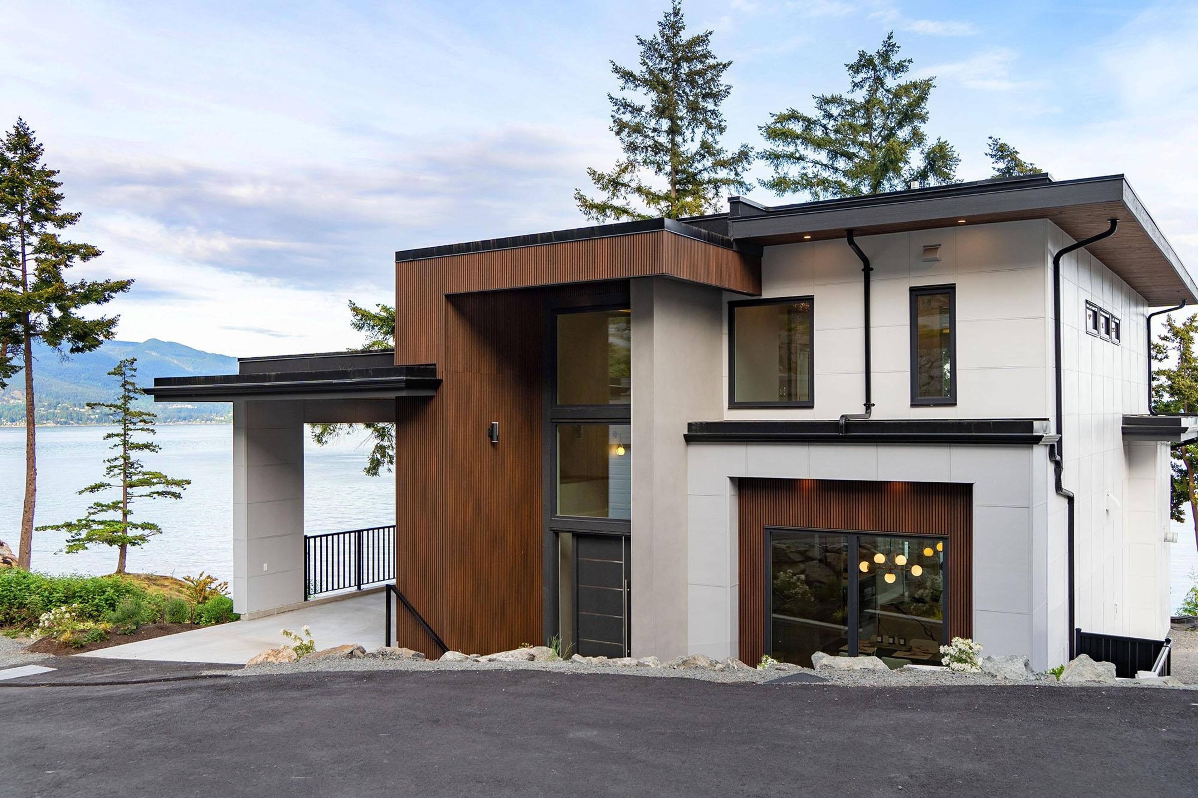 241 Shore Lane, Bowen Island - Exteriors - Photo 1