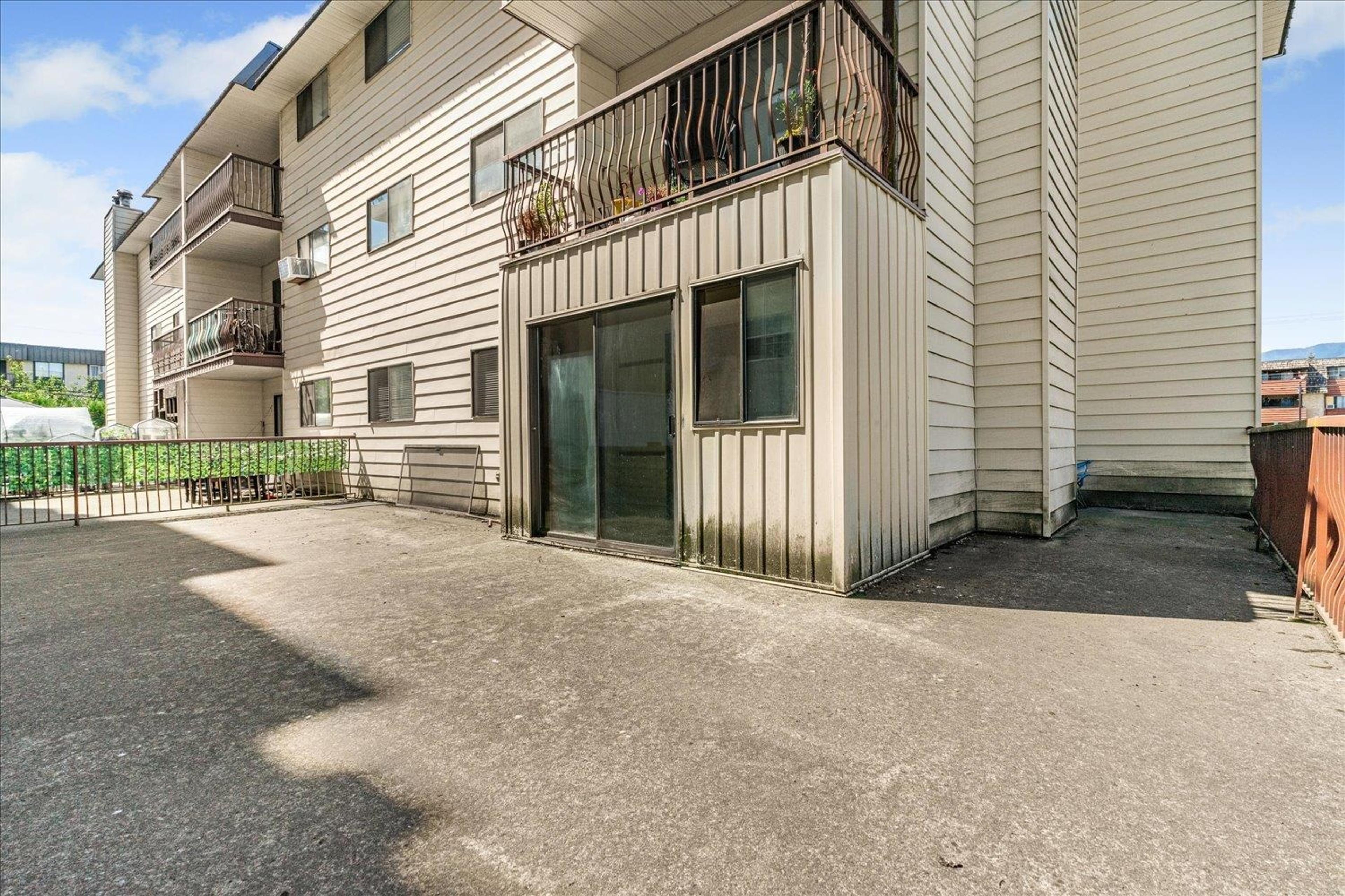 45749 Spadina Avenue, Chilliwack - Exteriors - Photo 7