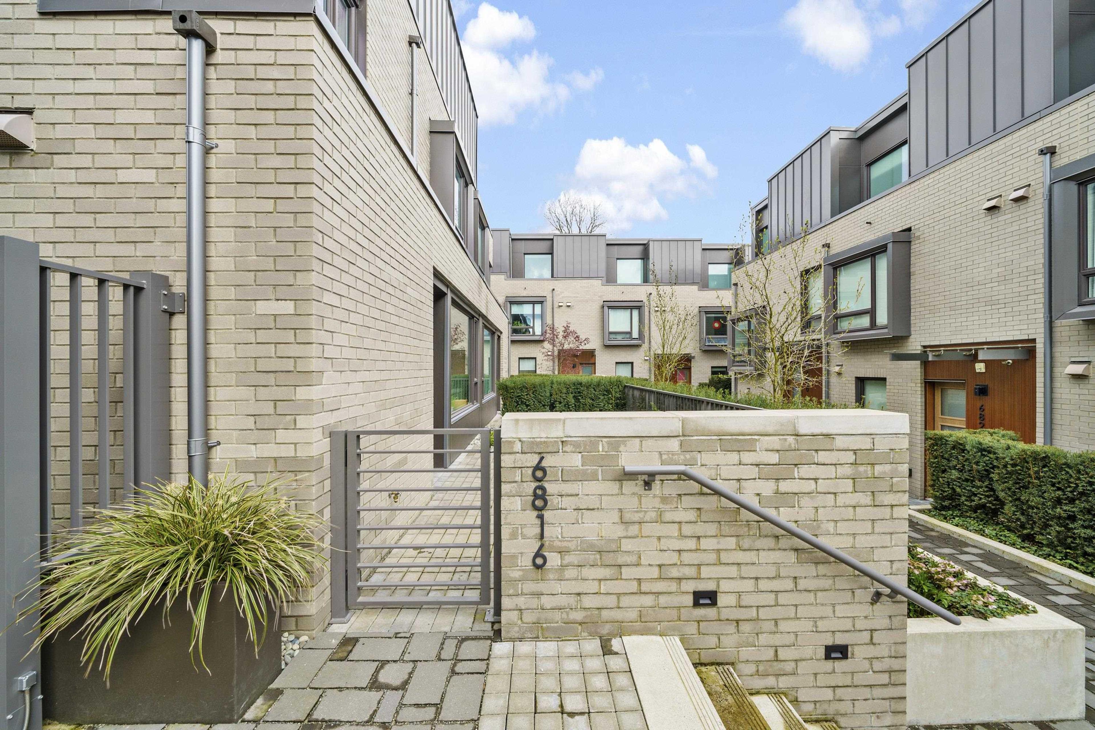 6840 Oak Street, Vancouver - Exteriors - Full Complex View - Photo 1