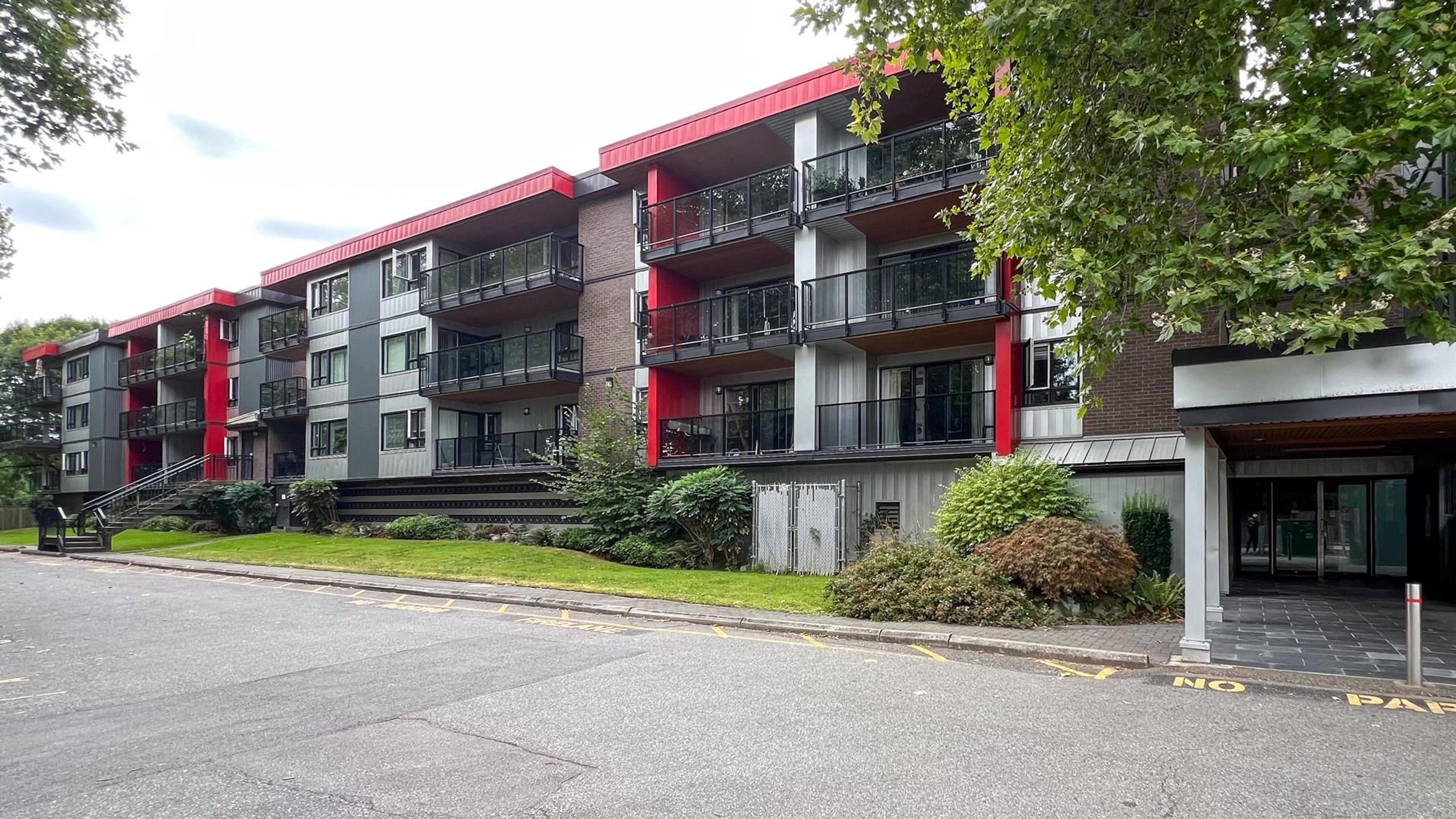 11240 Daniels Road, Richmond - Exteriors - Photo 1