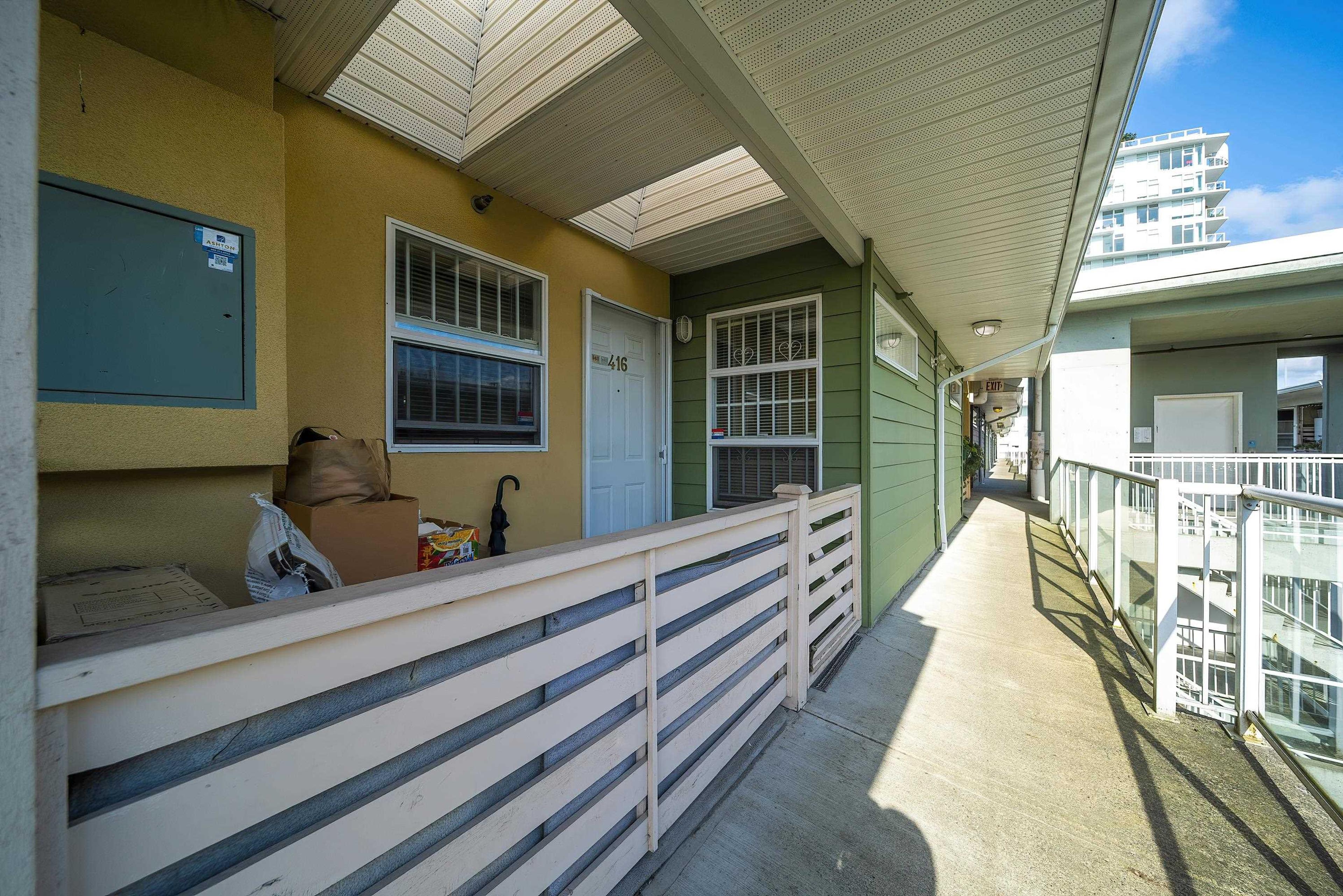 2238 Kingsway, Vancouver - Exteriors - Photo 3