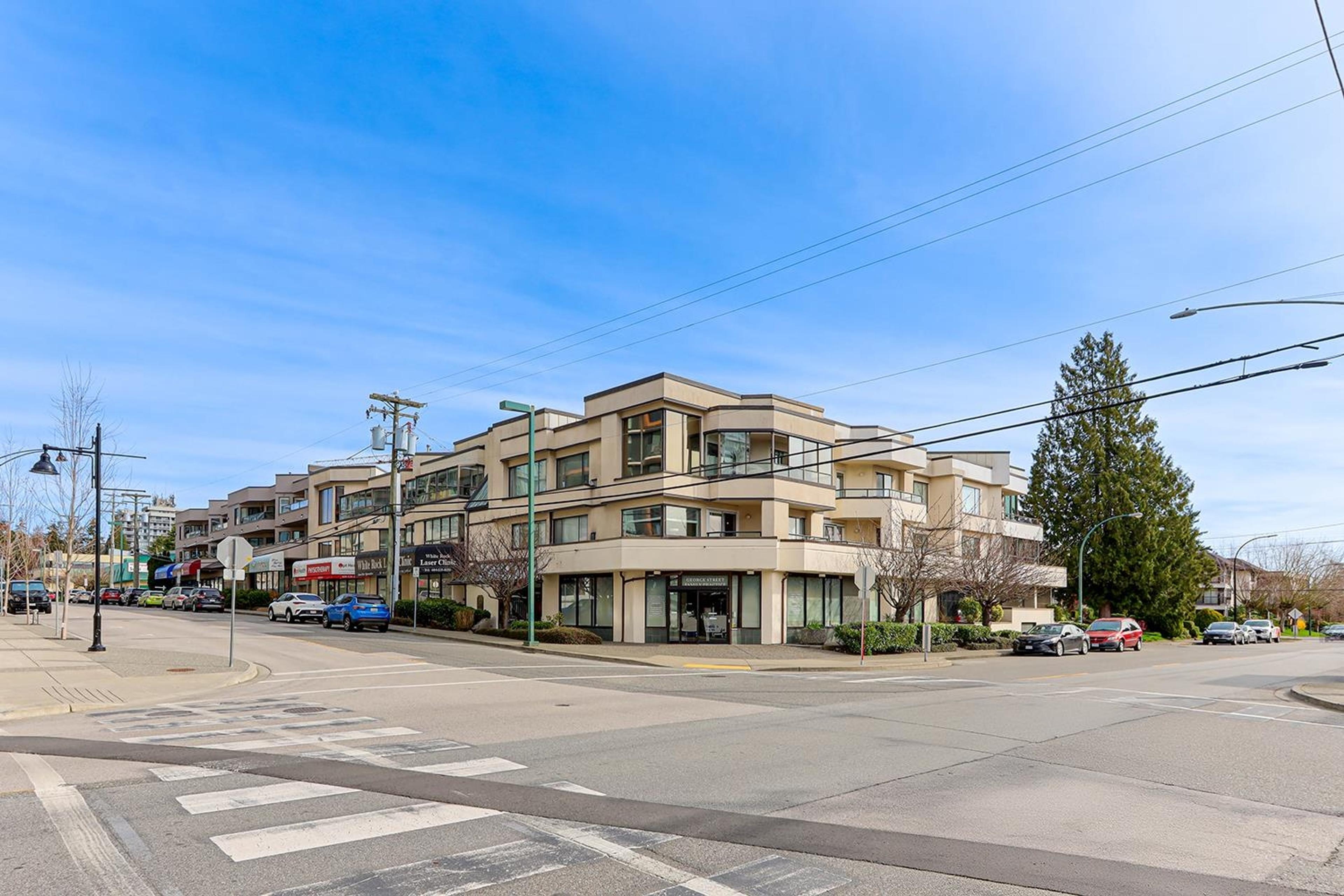 1400 George Street, White Rock - Exteriors - Full Complex View - Photo 1