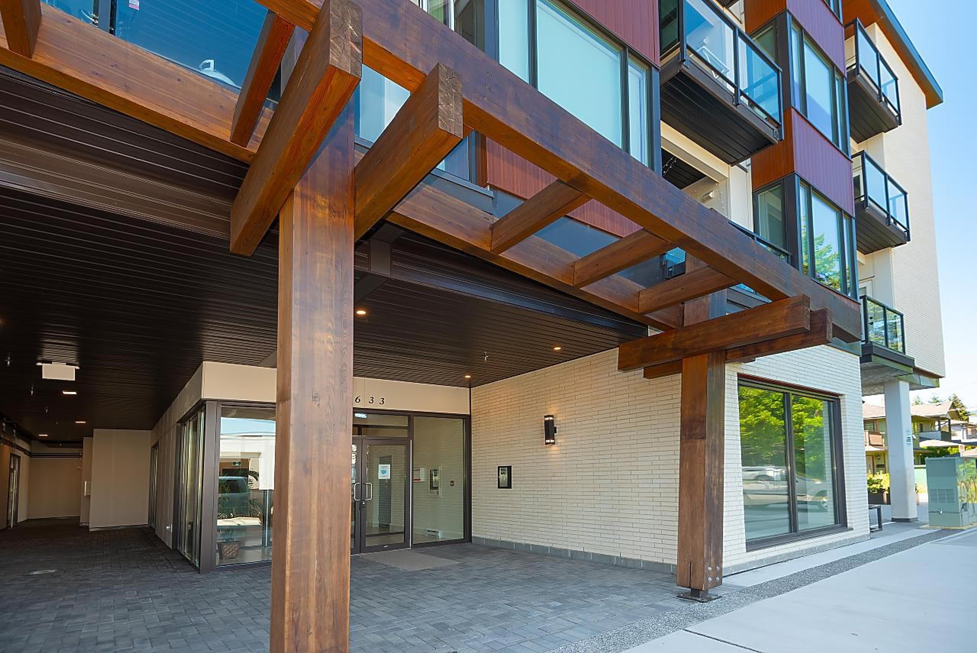 1633 Tatlow Avenue, North Vancouver - Exteriors - Photo 1