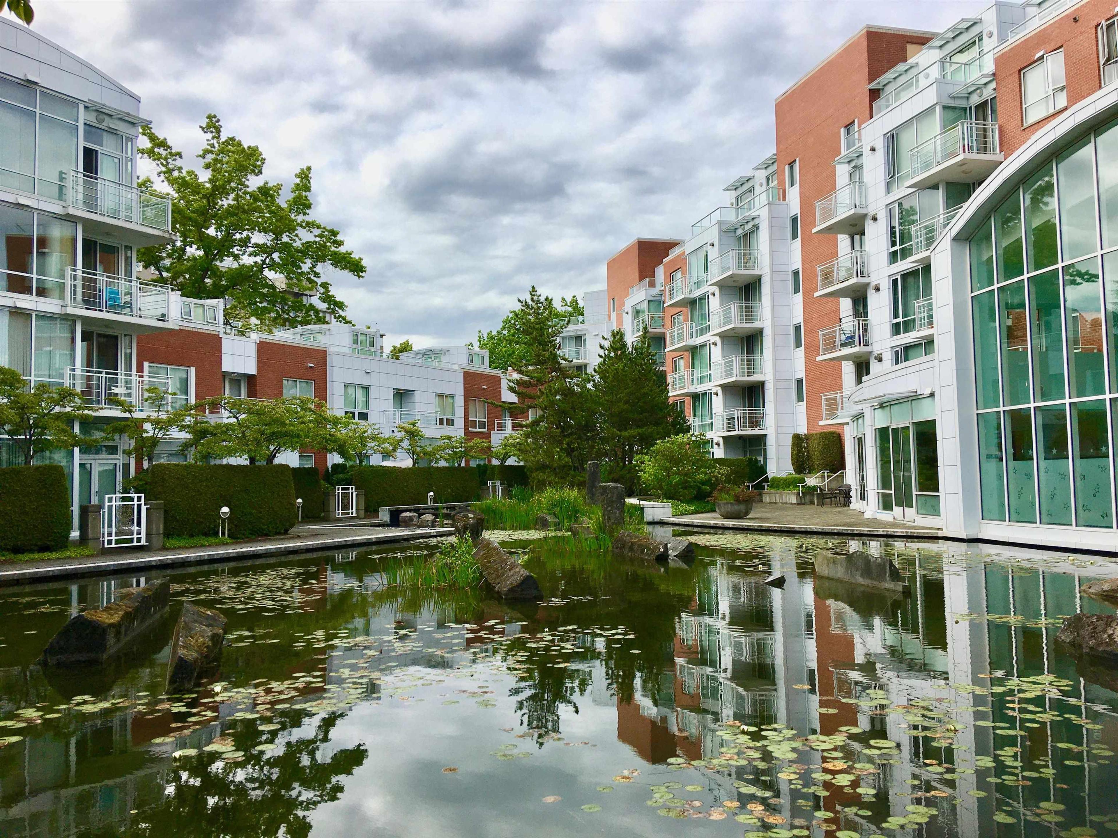 688 Fairchild Road, Vancouver - Exteriors - Full Complex View - Photo 3