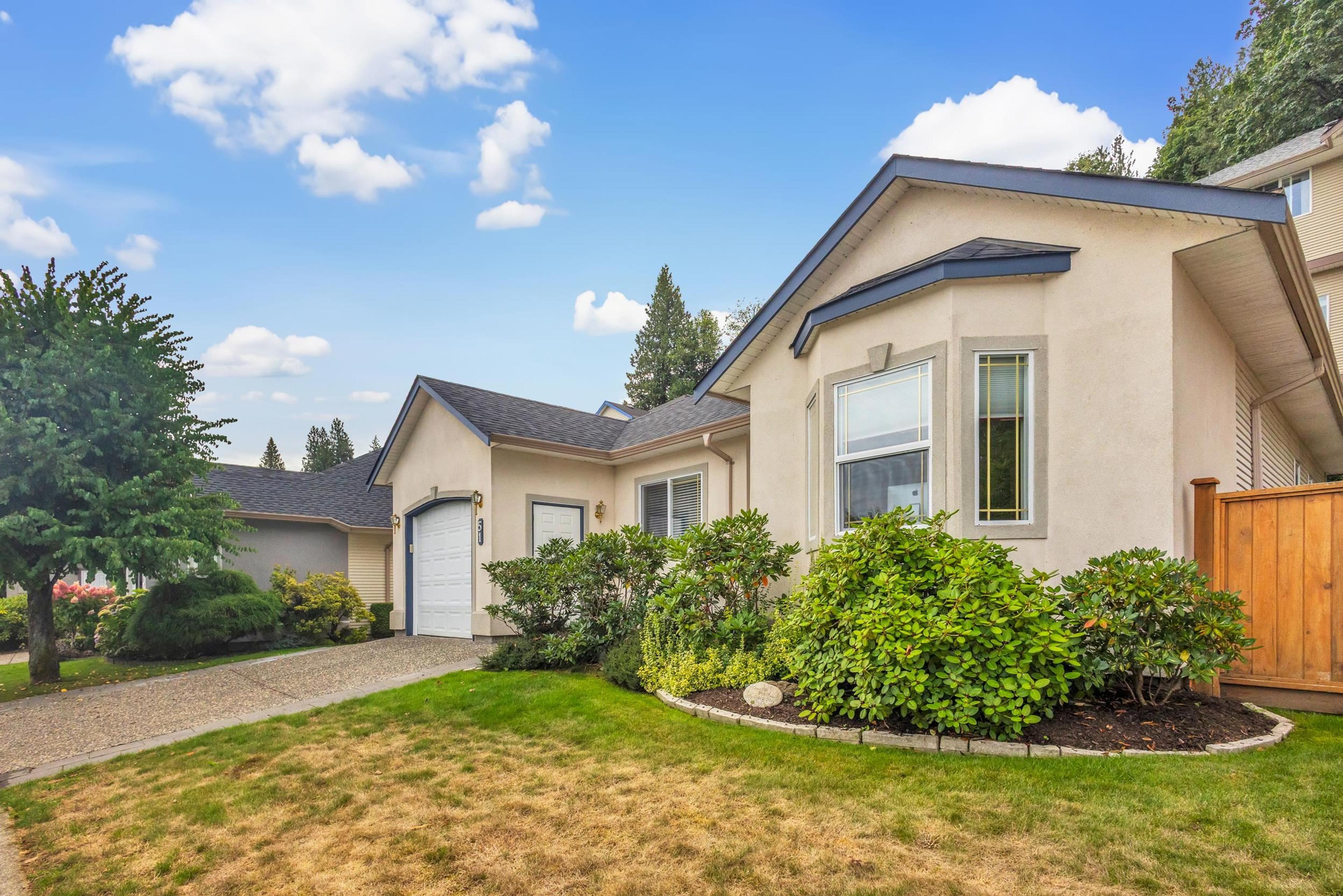 47470 Chartwell Drive, Chilliwack - Exteriors - Photo 5
