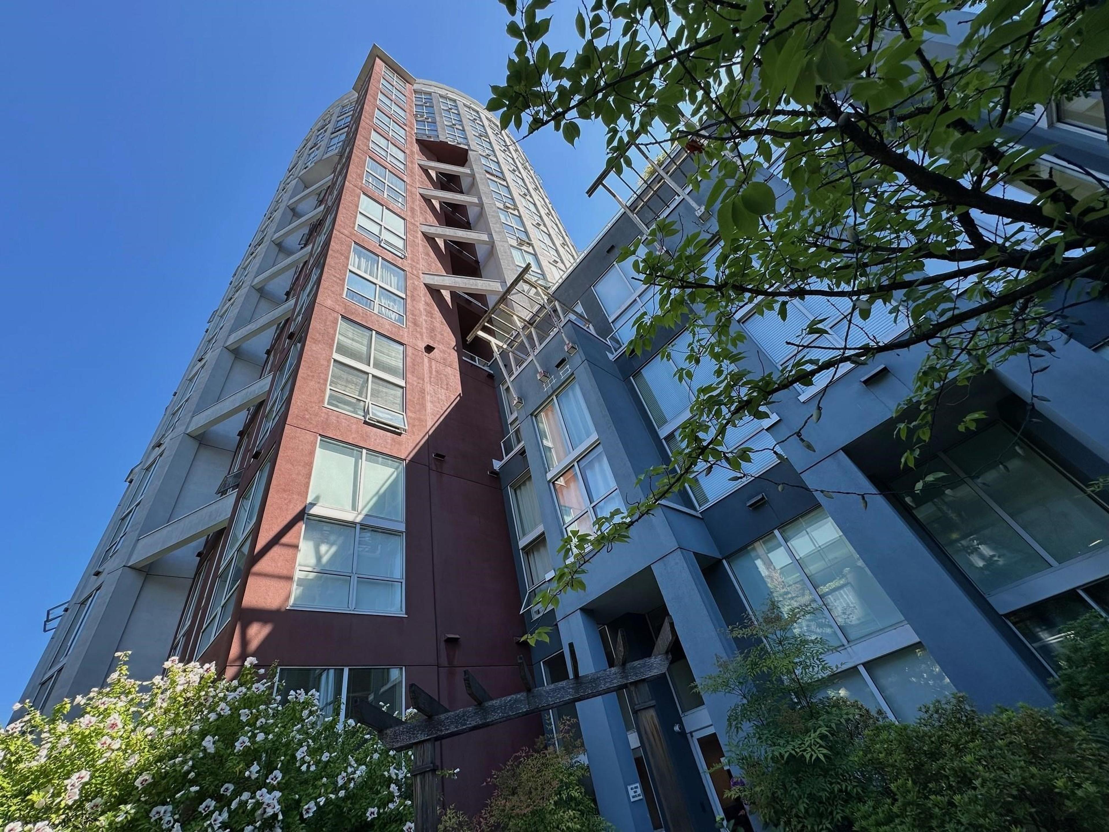 933 Seymour Street, Vancouver - Exteriors - Photo 1