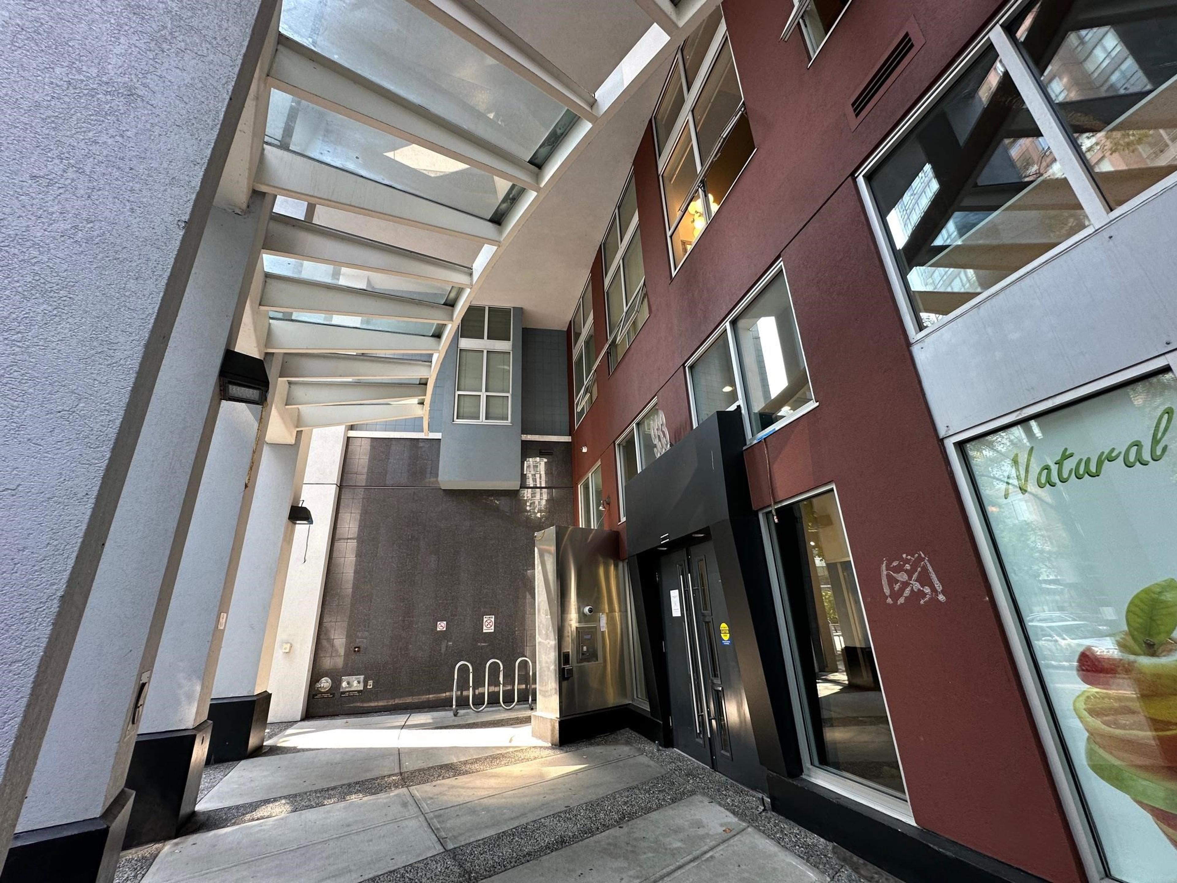 933 Seymour Street, Vancouver - Exteriors - Photo 3