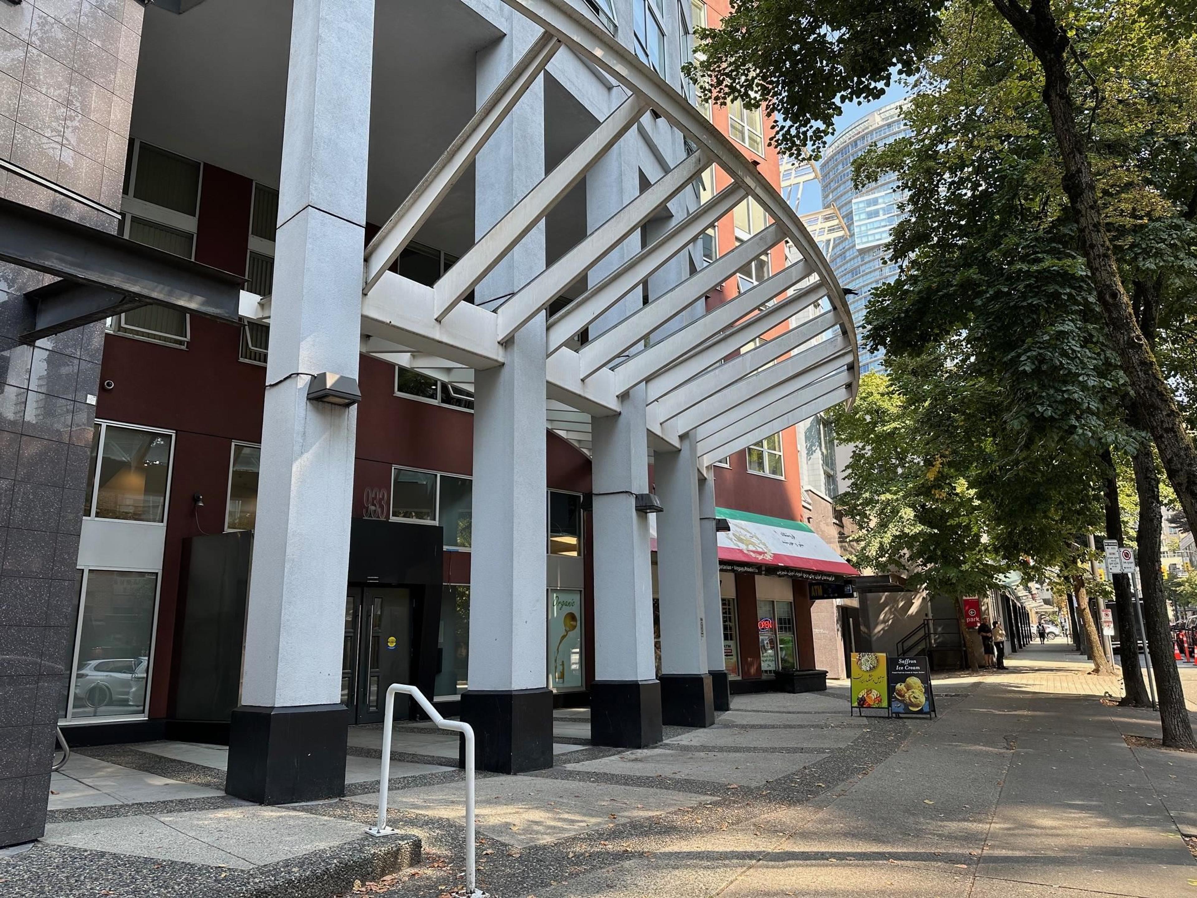 933 Seymour Street, Vancouver - Exteriors - Photo 4