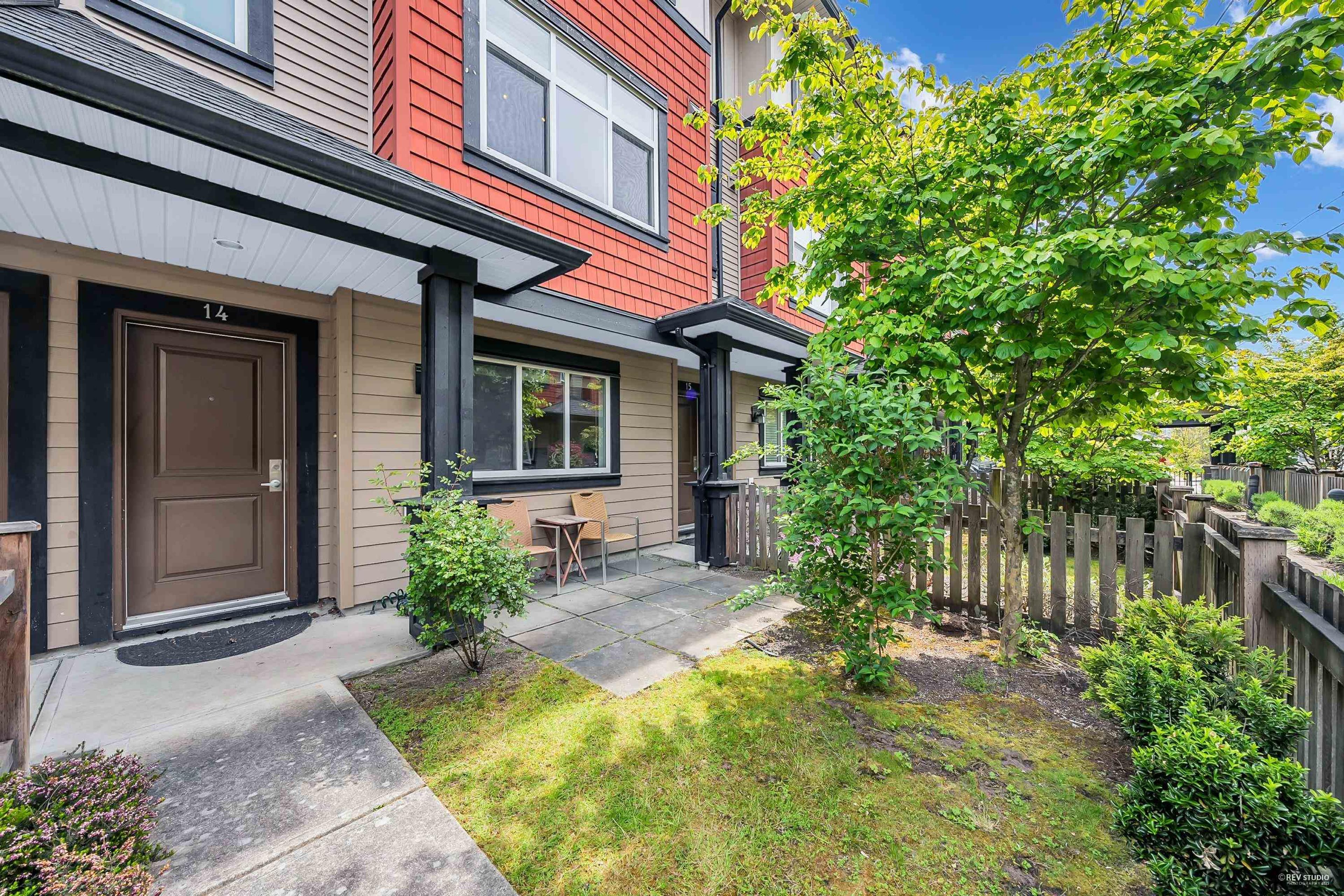 7771 Bridge Street, Richmond - Exteriors - Photo 1