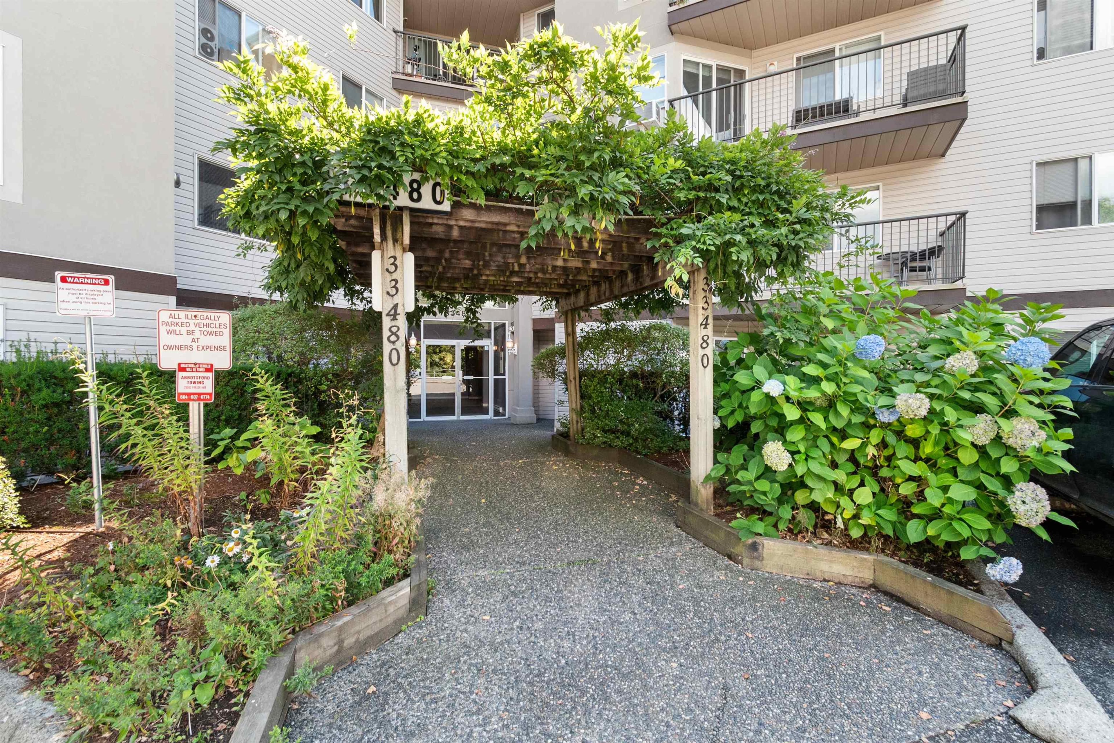 33480 George Ferguson Way, Abbotsford - Exteriors - Photo 1